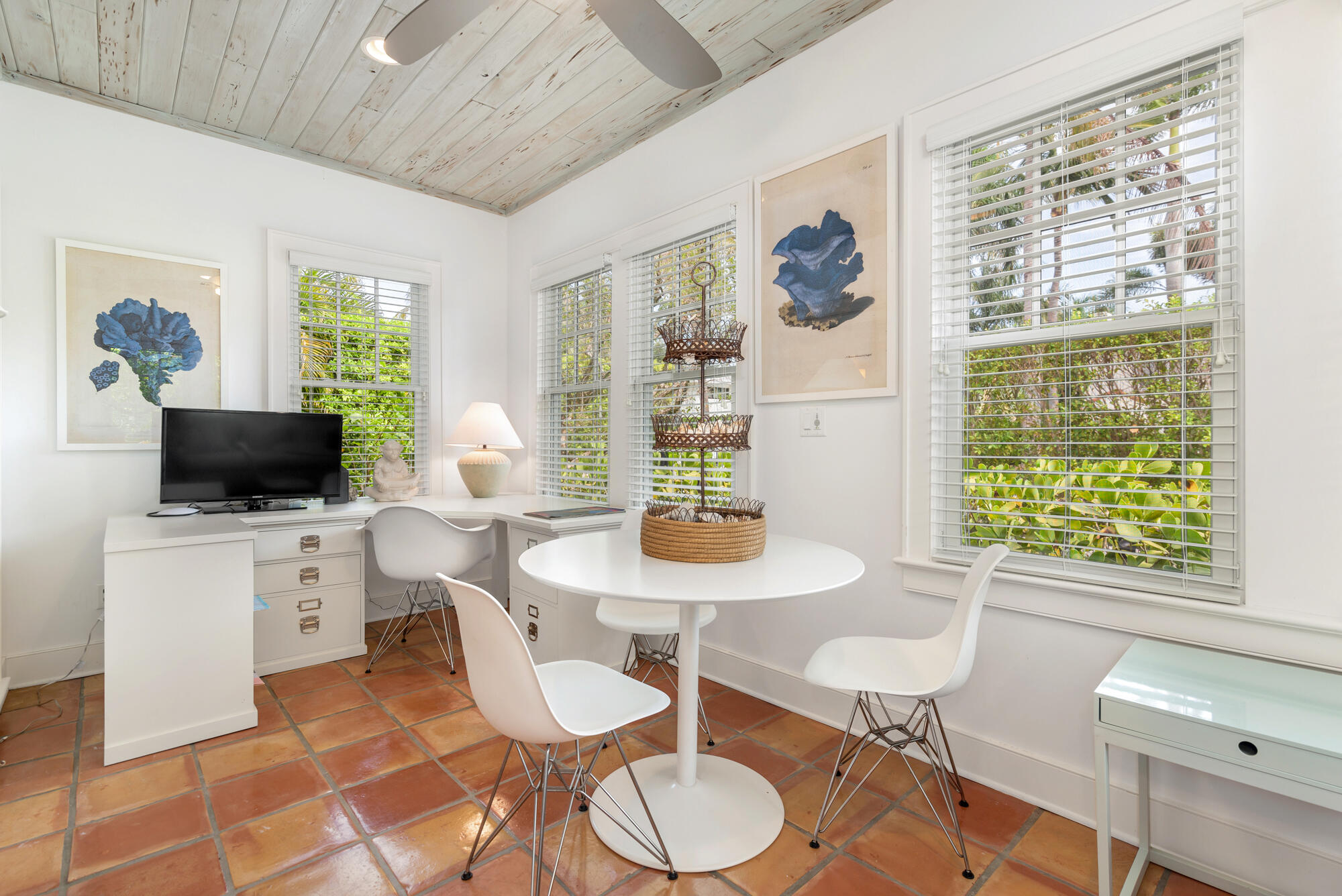 230 Sunset Road Property Photo 9