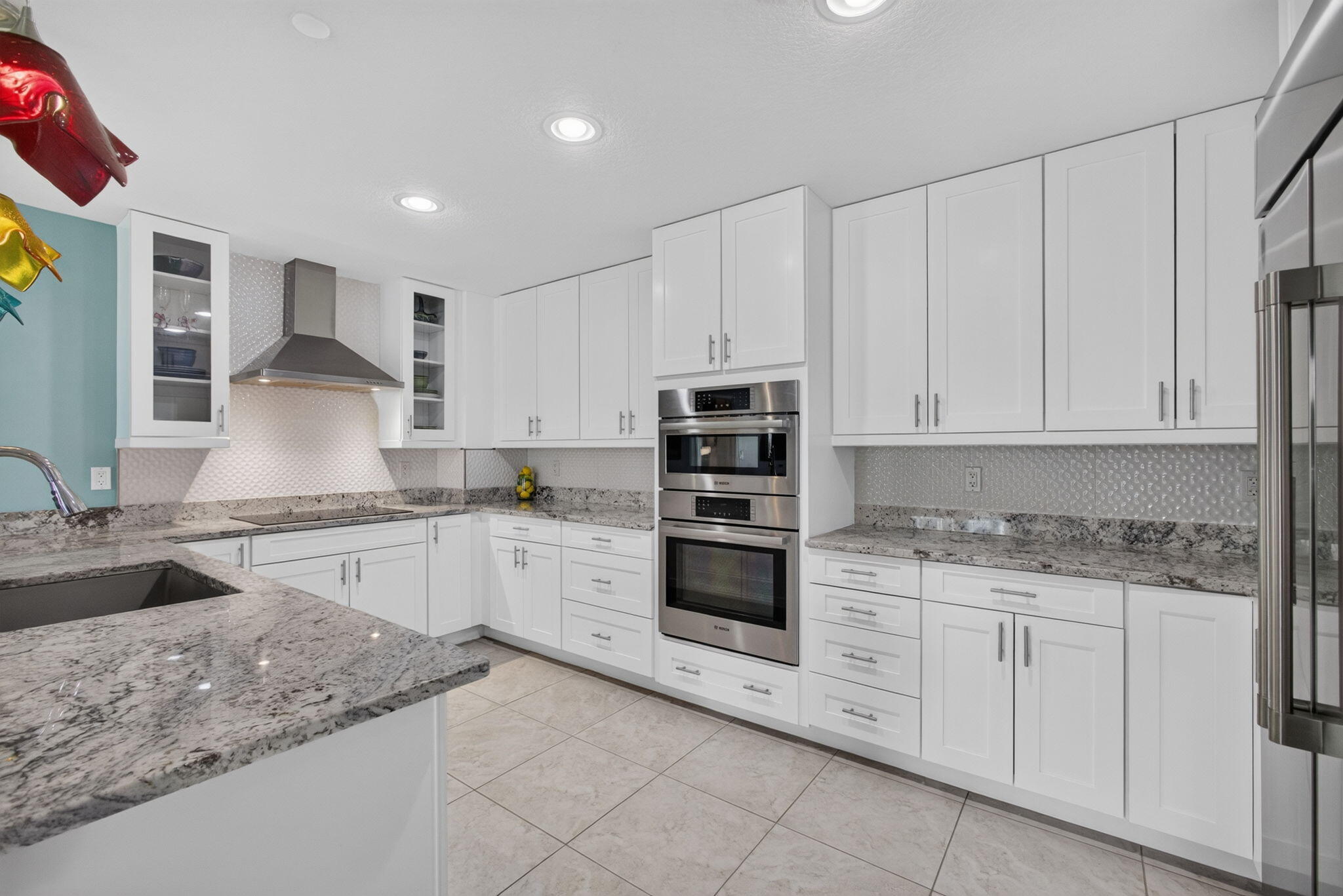 1013 Bay Colony Drive S Property Photo 11