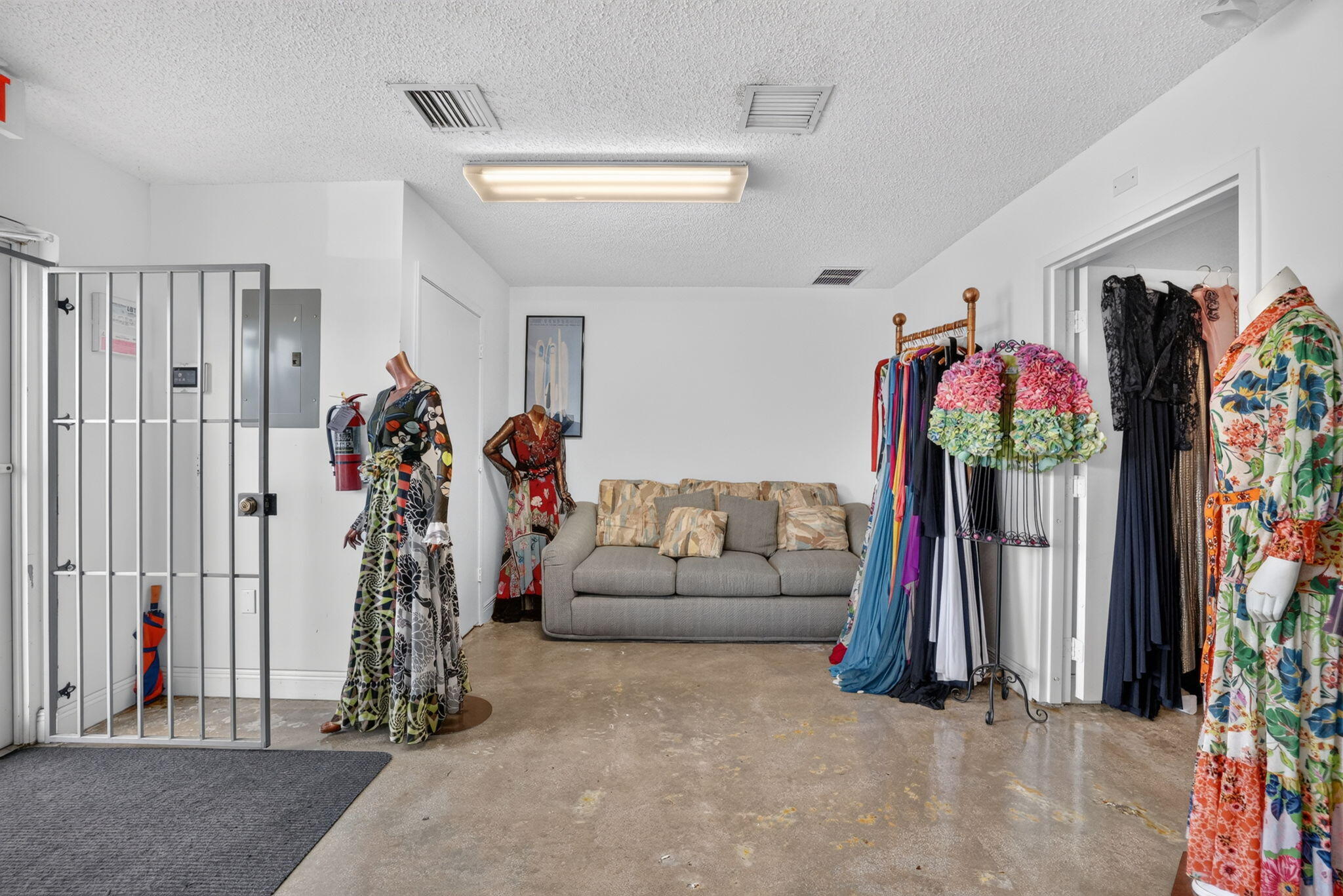 2202 W 78th Street Property Photo 8