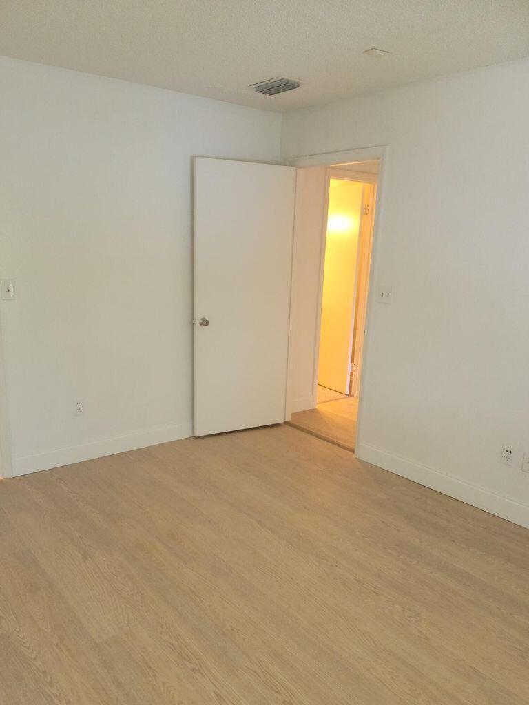 2313 N Congress Avenue 33 Property Photo 6