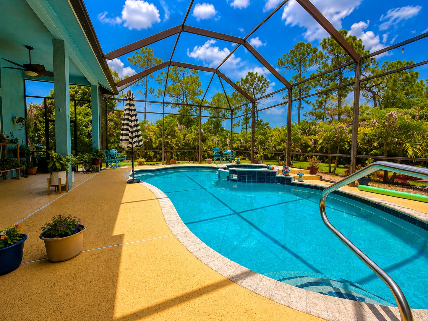 15057 60th Place N Property Photo 22