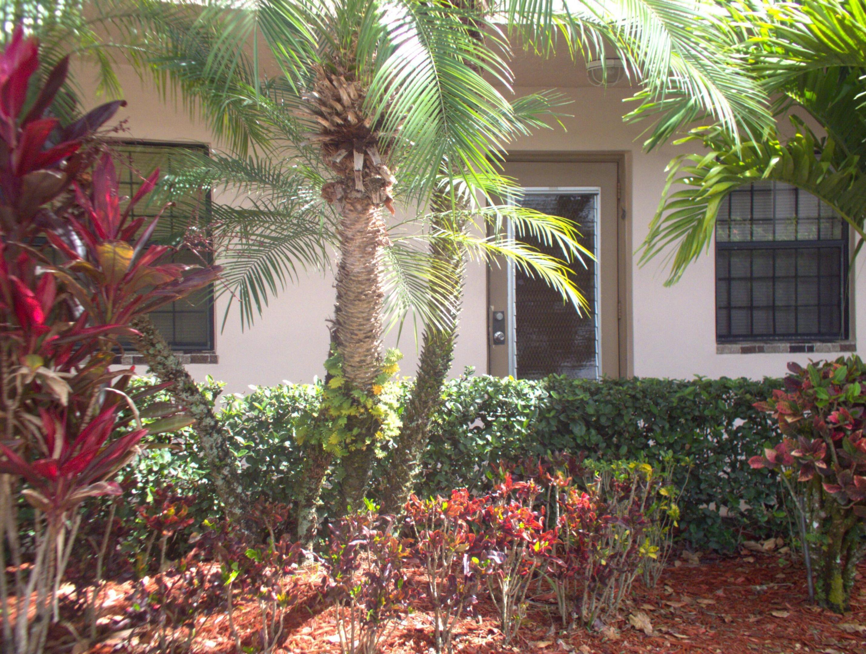 10332 Sunrise Lakes Boulevard 111 Property Photo 3