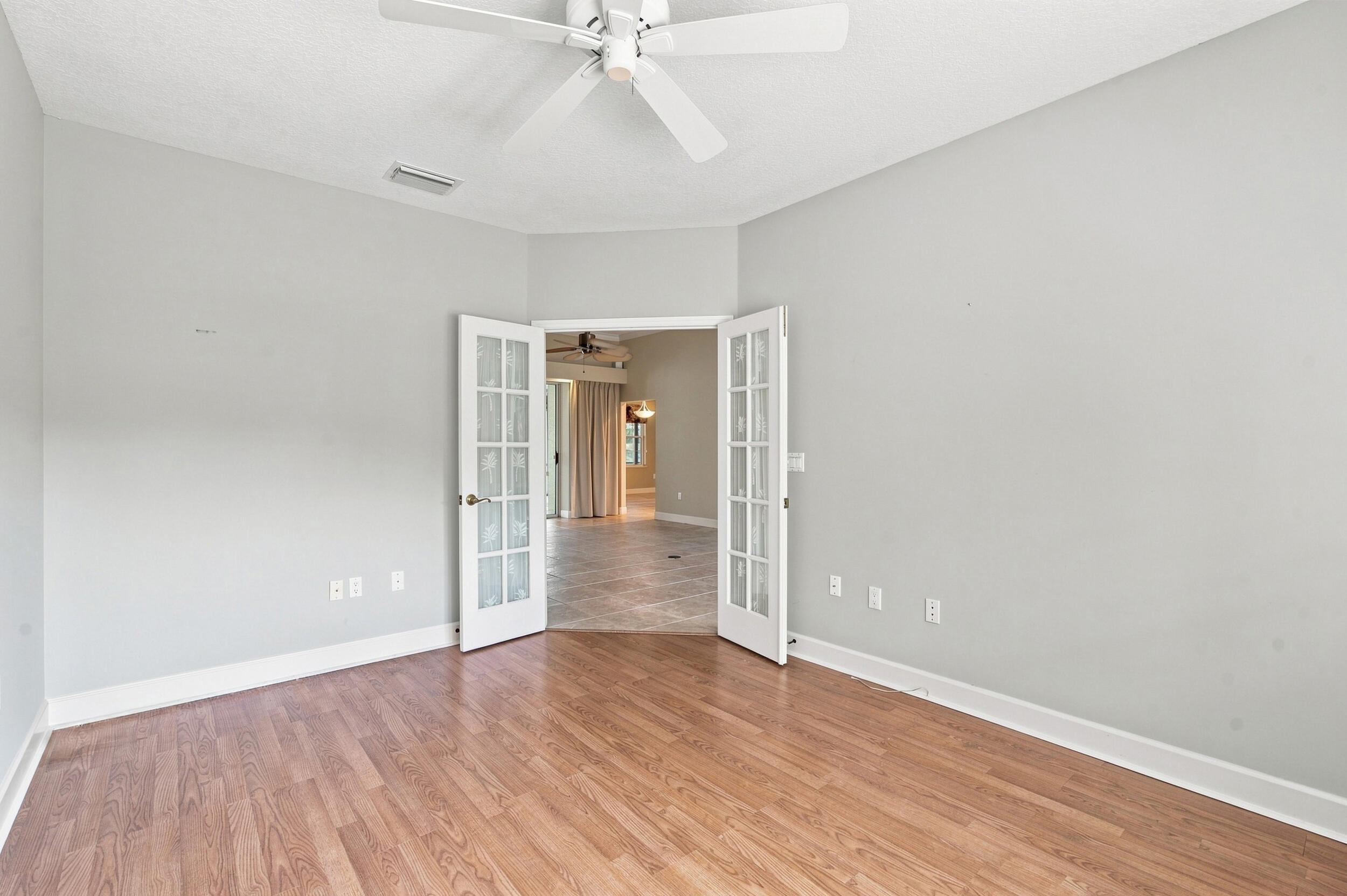 3608 Twin Lakes Terrace Property Photo 17