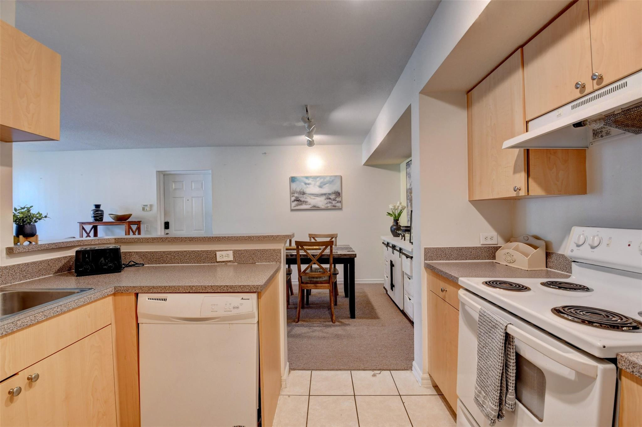703 Villa Circle 703 Property Photo 6