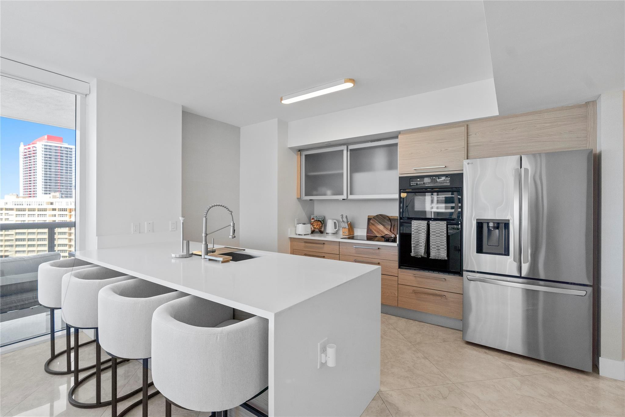 1830 S Ocean Drive 1006 Property Photo 6