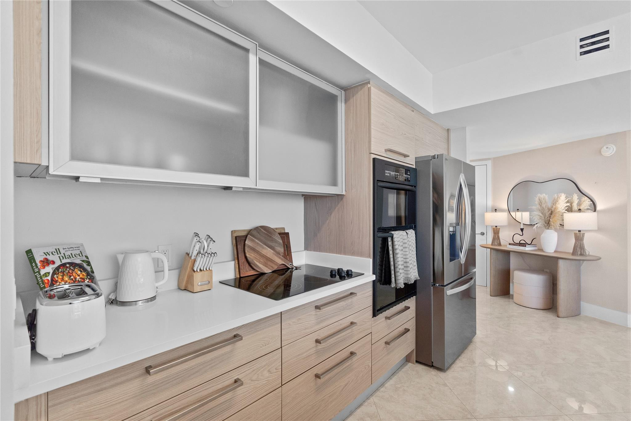 1830 S Ocean Drive 1006 Property Photo 8