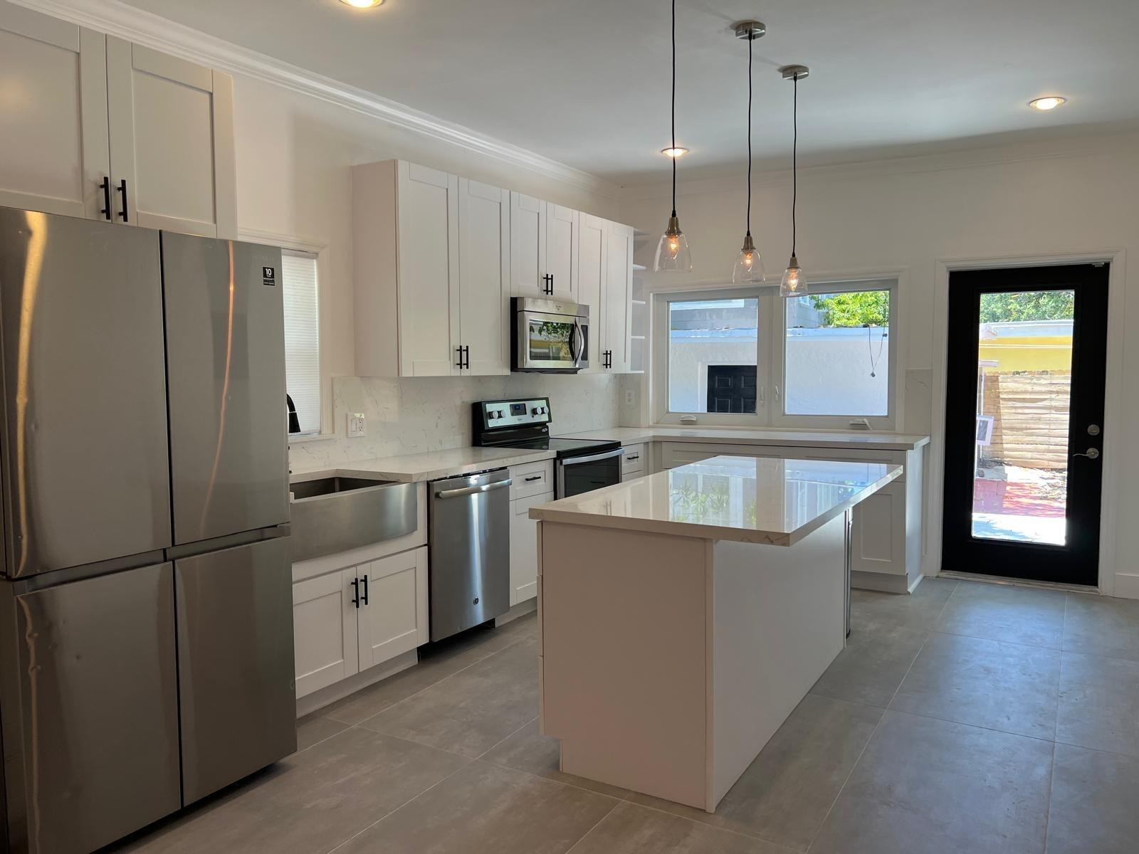 45 Ne 50th Street Property Photo 8