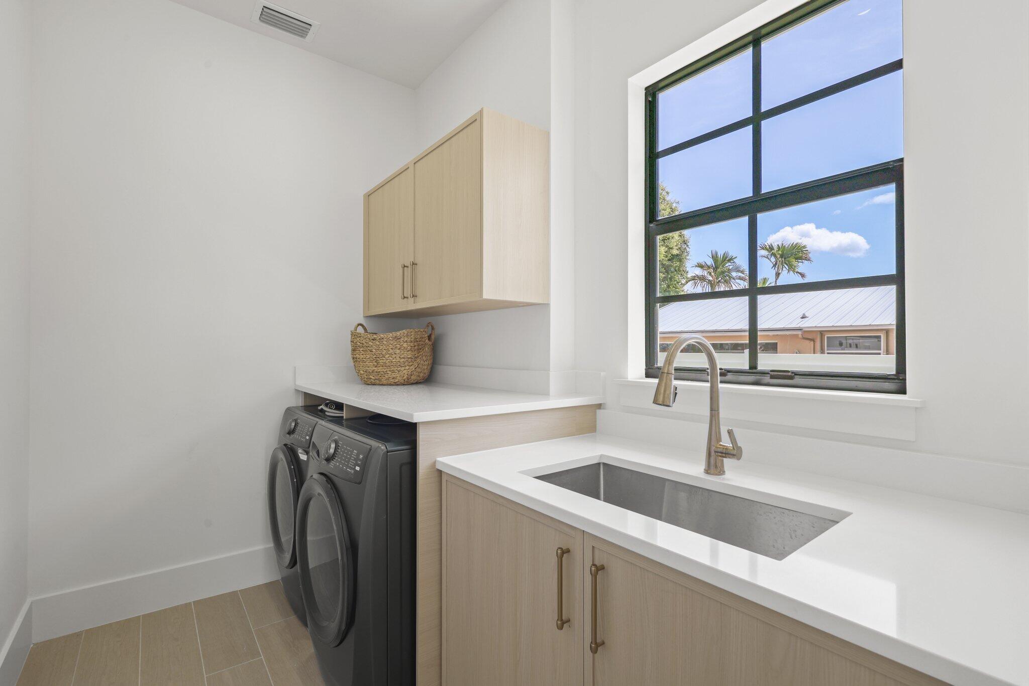 2384 Windsor Road Property Photo 48