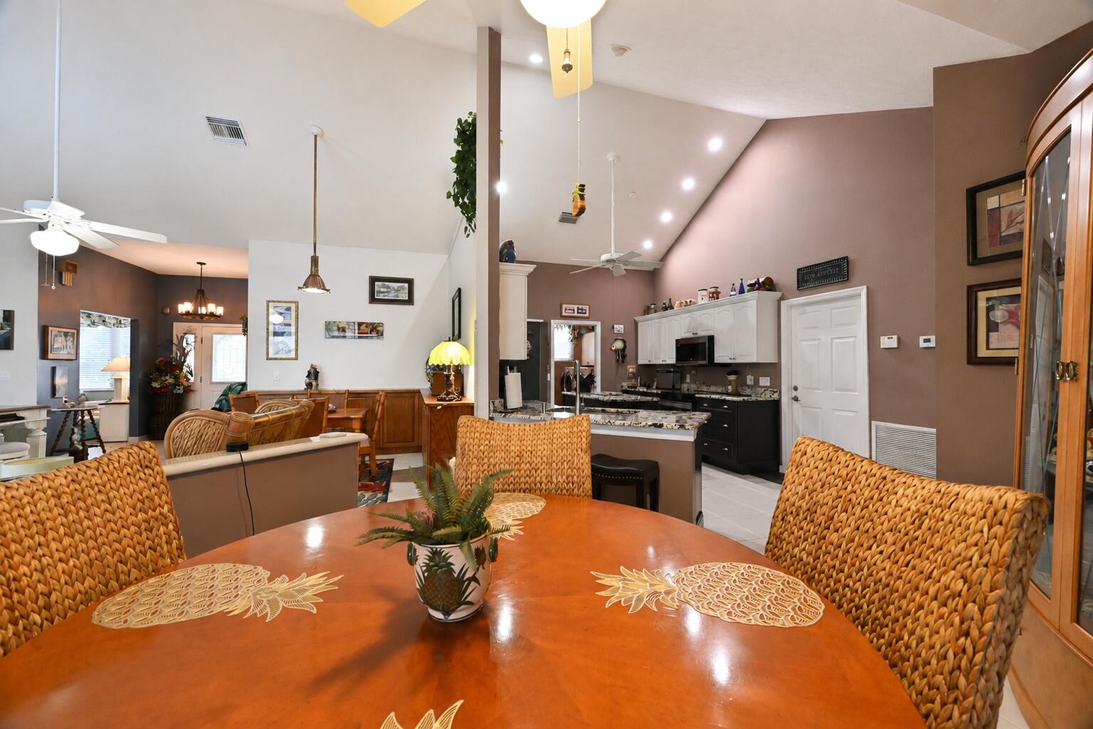 5212 Feather Creek Drive Property Photo 12
