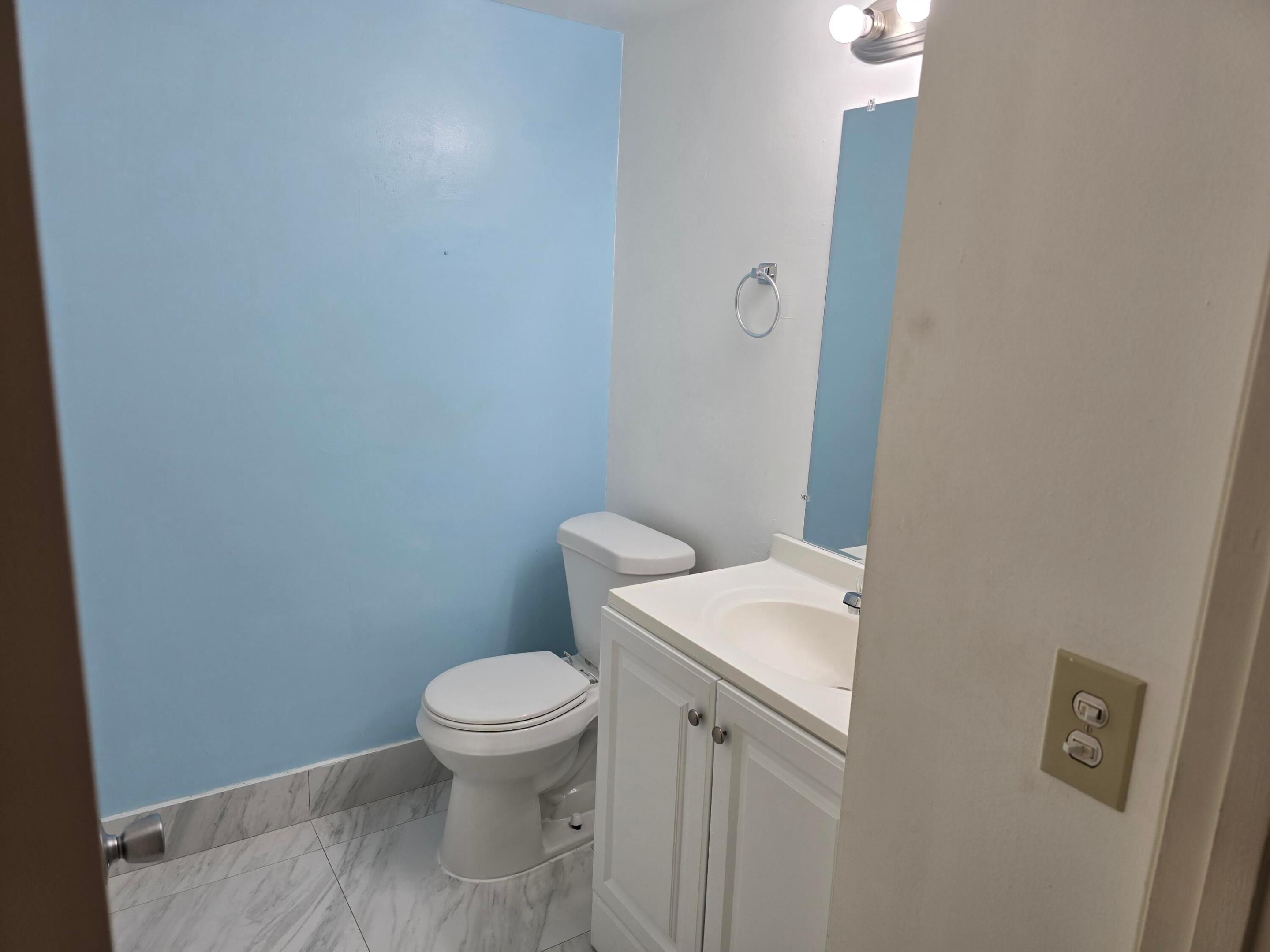 151 Sw 134th Way 203n Property Photo 13