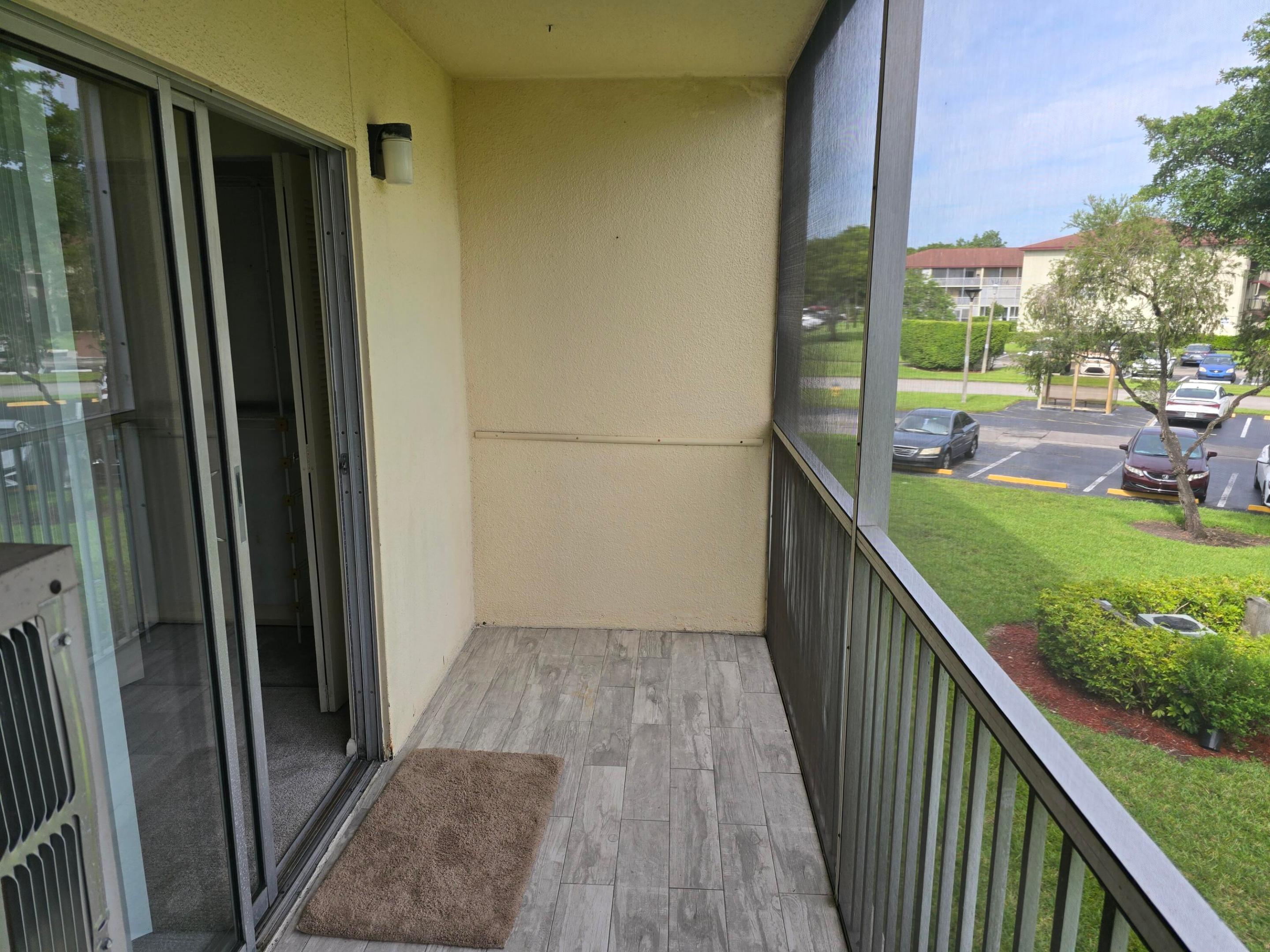 151 Sw 134th Way 203n Property Photo 19