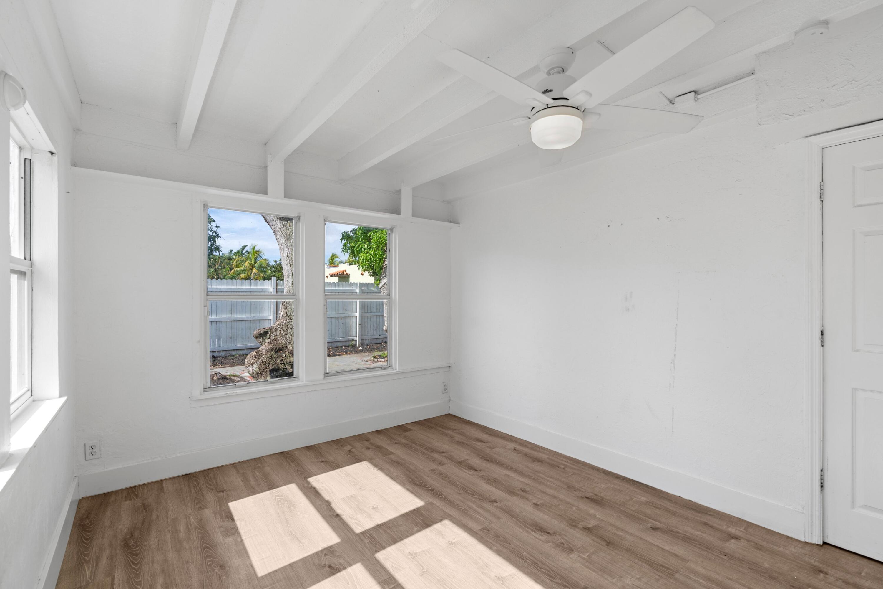 526 38th Street Property Photo 15
