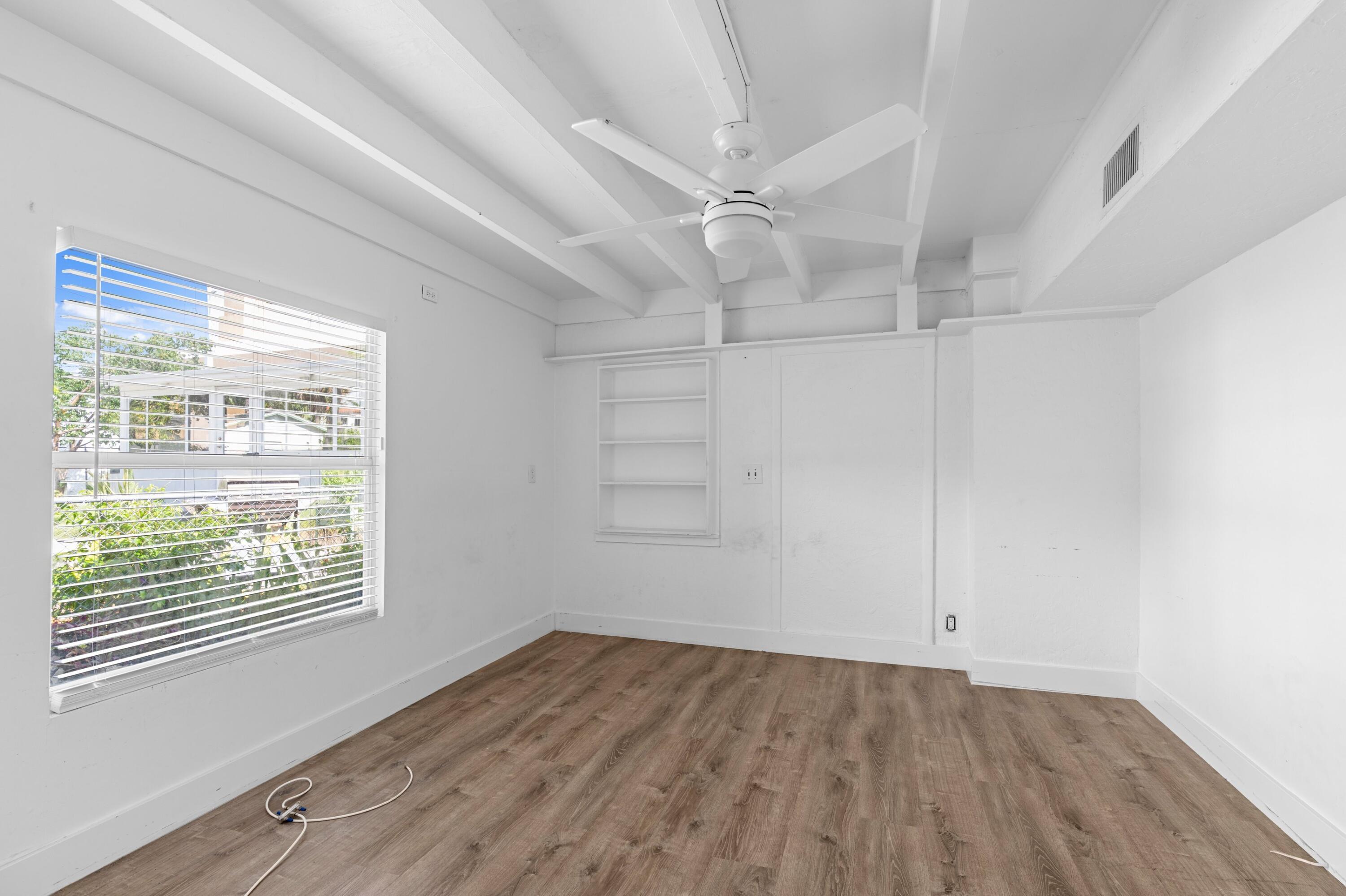 526 38th Street Property Photo 17
