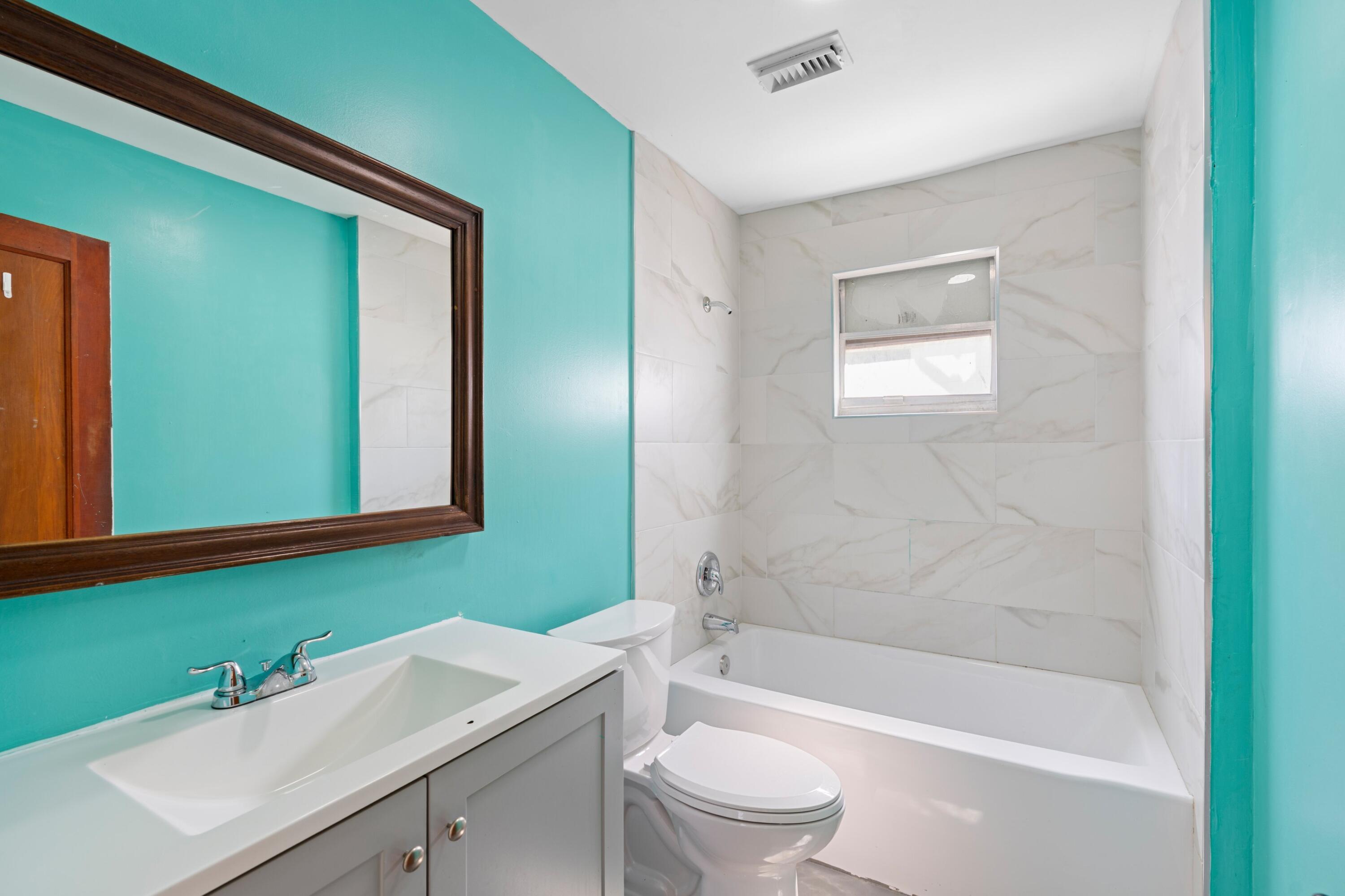 526 38th Street Property Photo 18