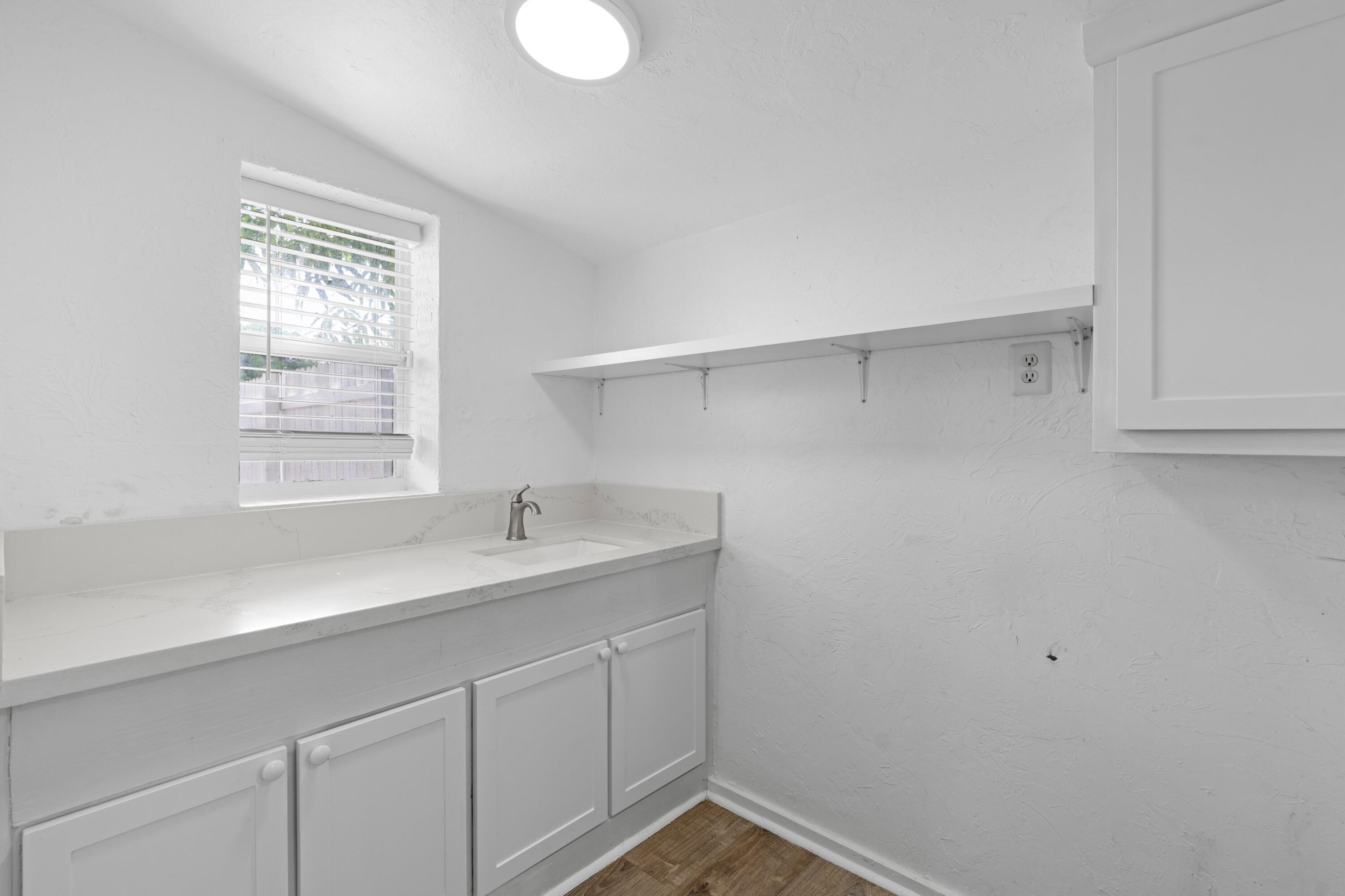 526 38th Street Property Photo 21