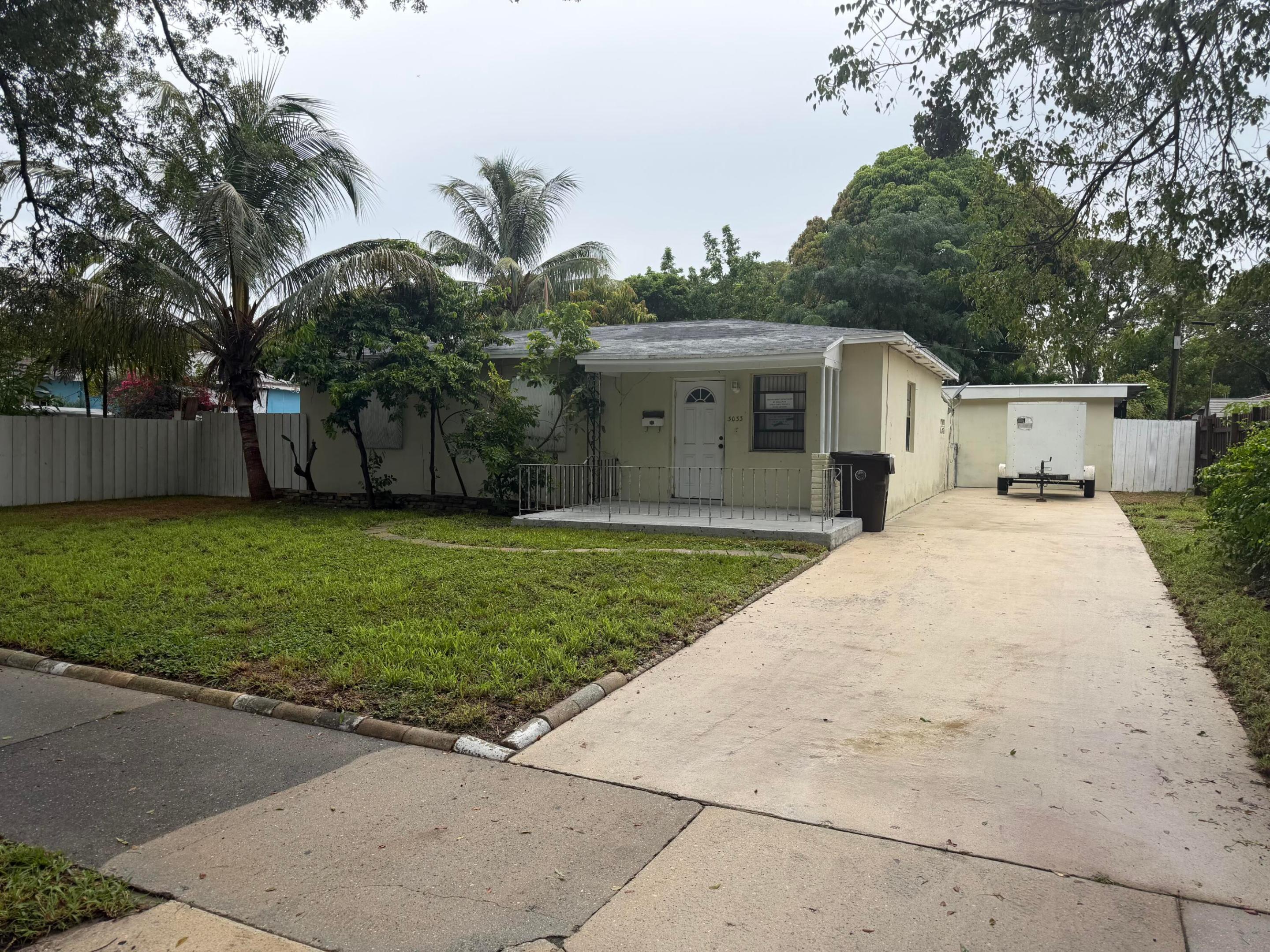 3033 Clyde Road