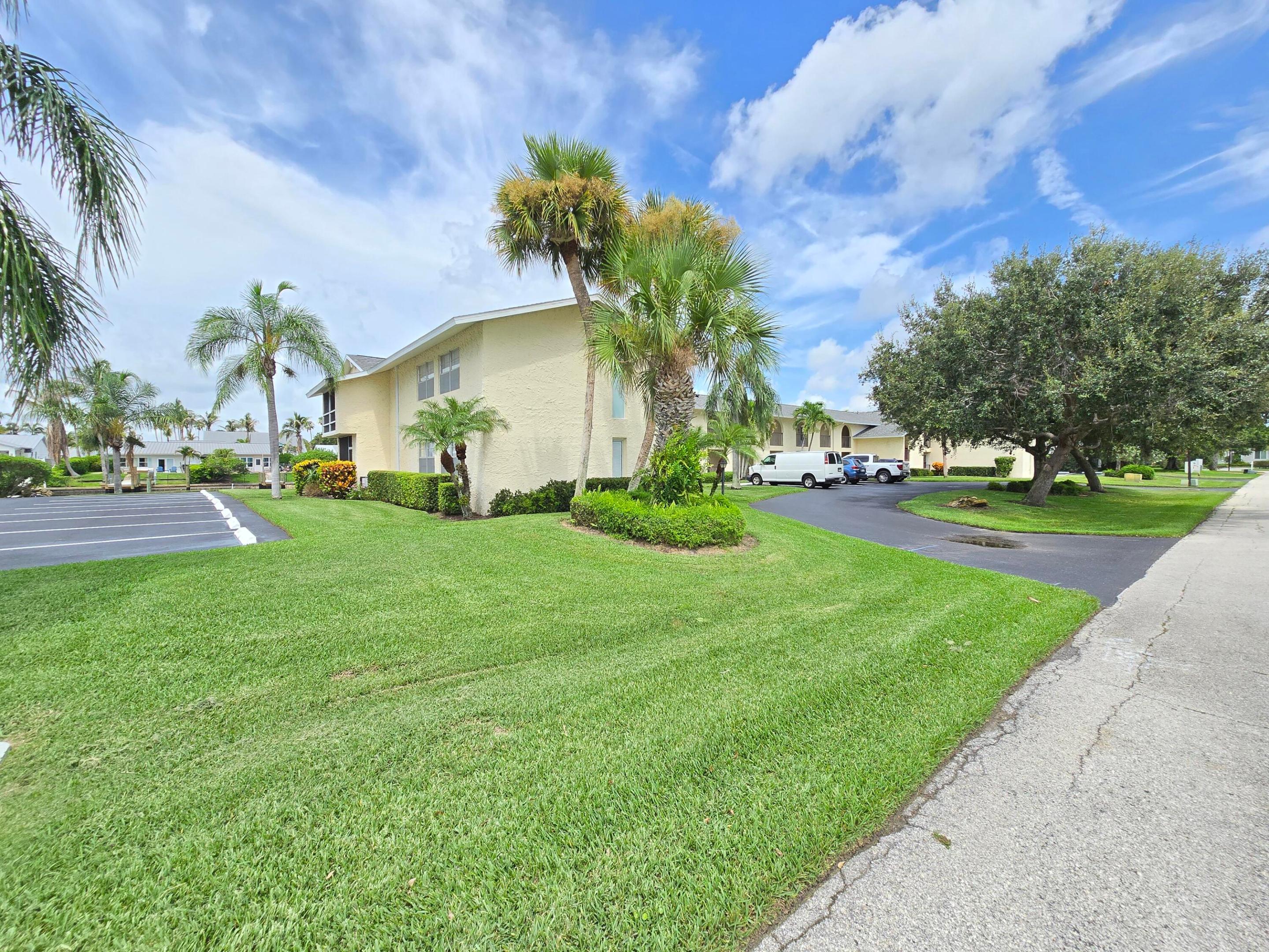 1935 Cobia Drive 103E Property Photo 1