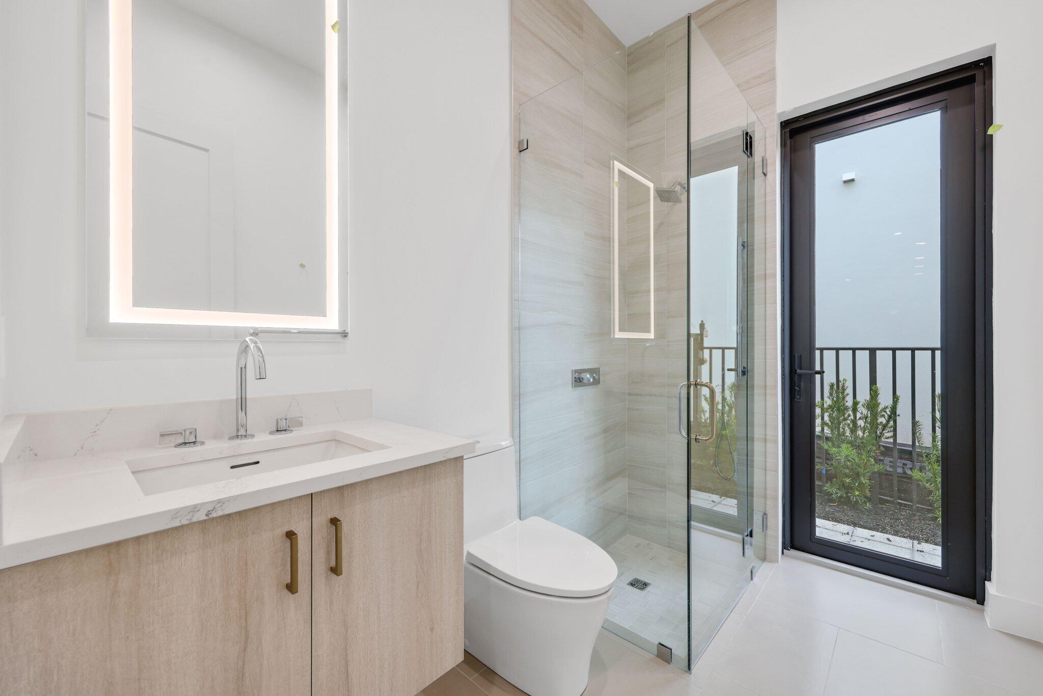 16733 Mosaic Place Property Photo 19