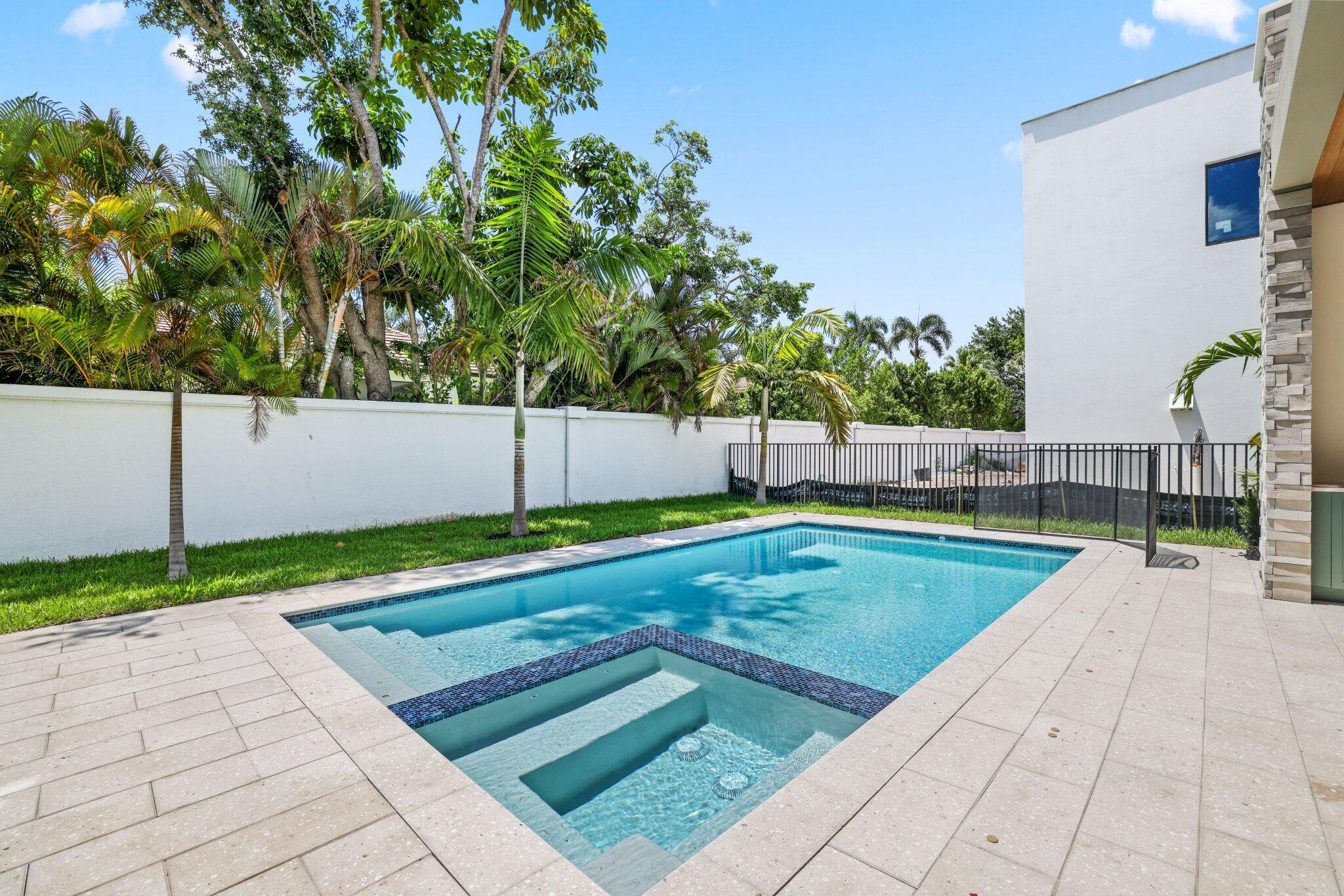 16733 Mosaic Place Property Photo 35