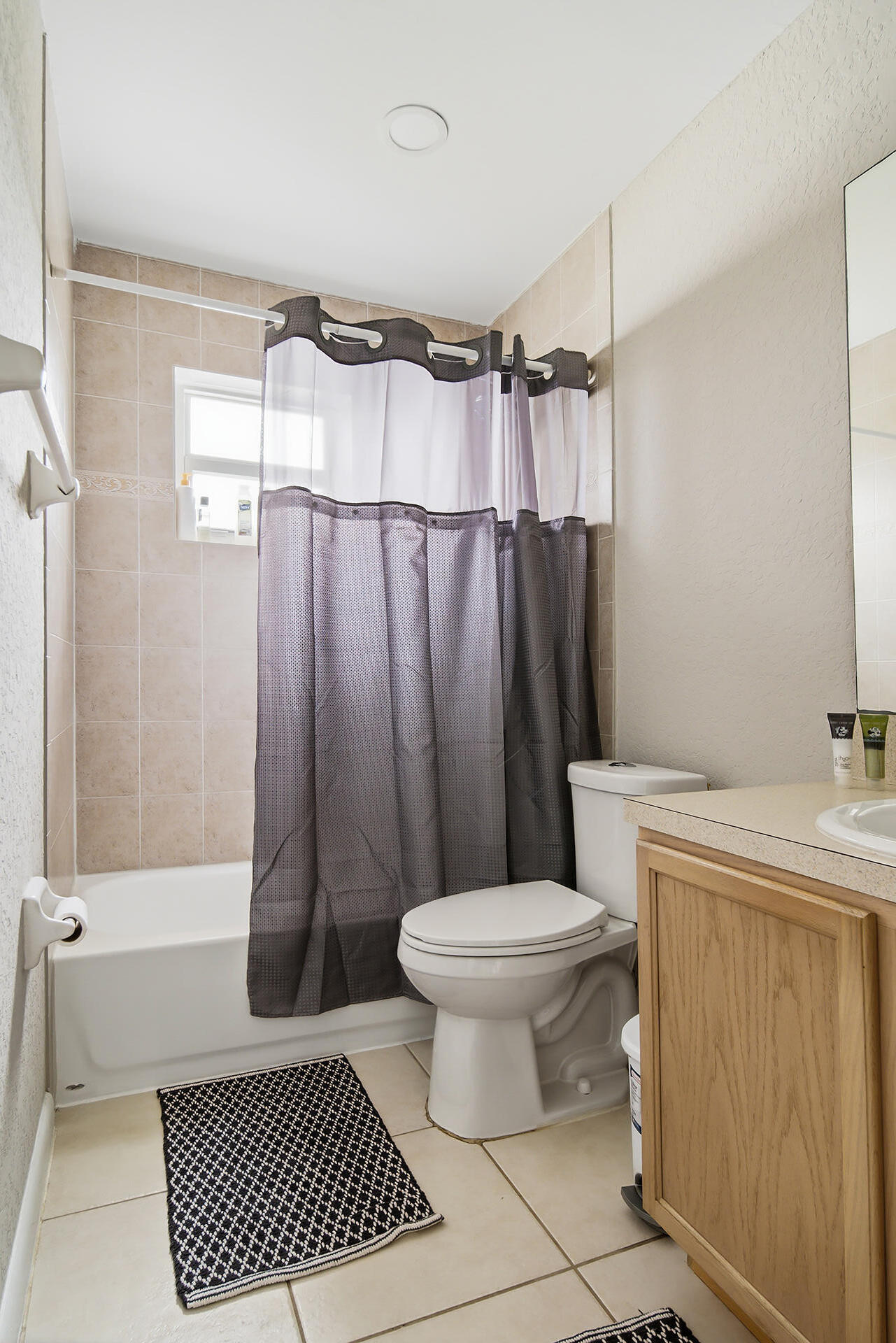333 Elizabeth Road Property Photo 15