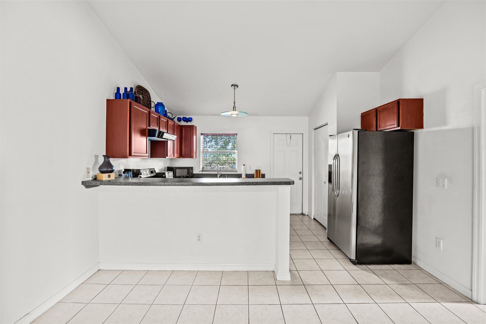 913 Se Forrest Park Drive Property Photo 8