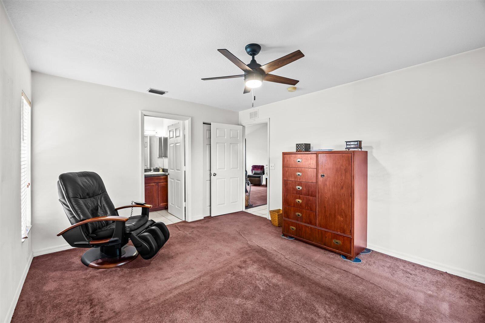 913 Se Forrest Park Drive Property Photo 14