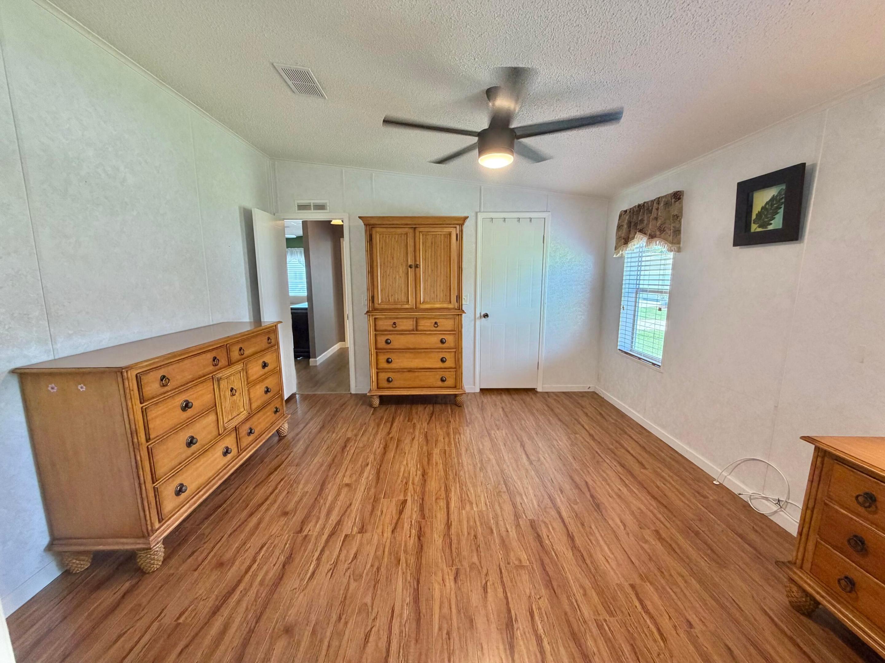 8181 14th Hole Drive Property Photo 12