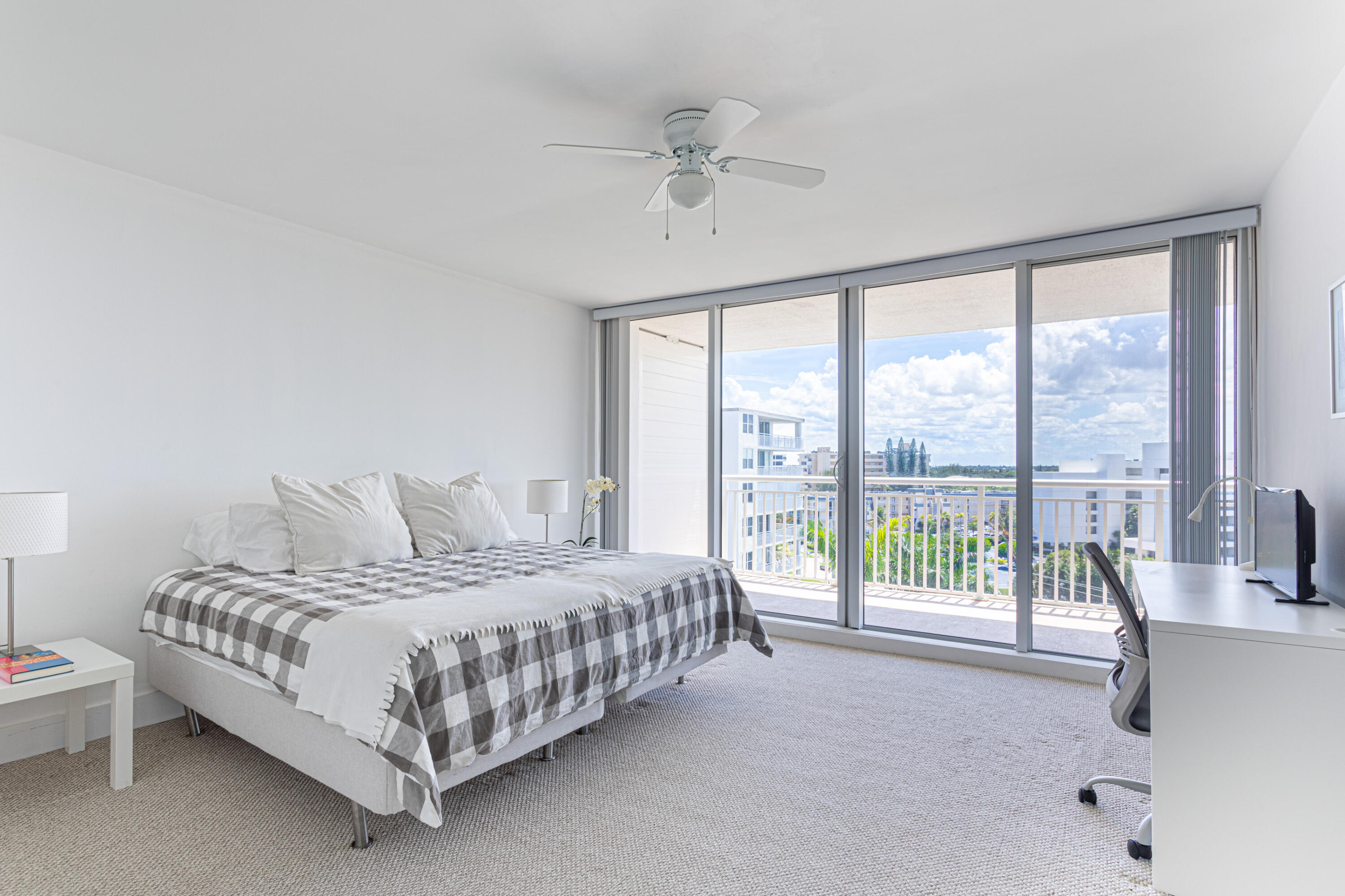 3546 S Ocean Boulevard 818 Property Photo 15