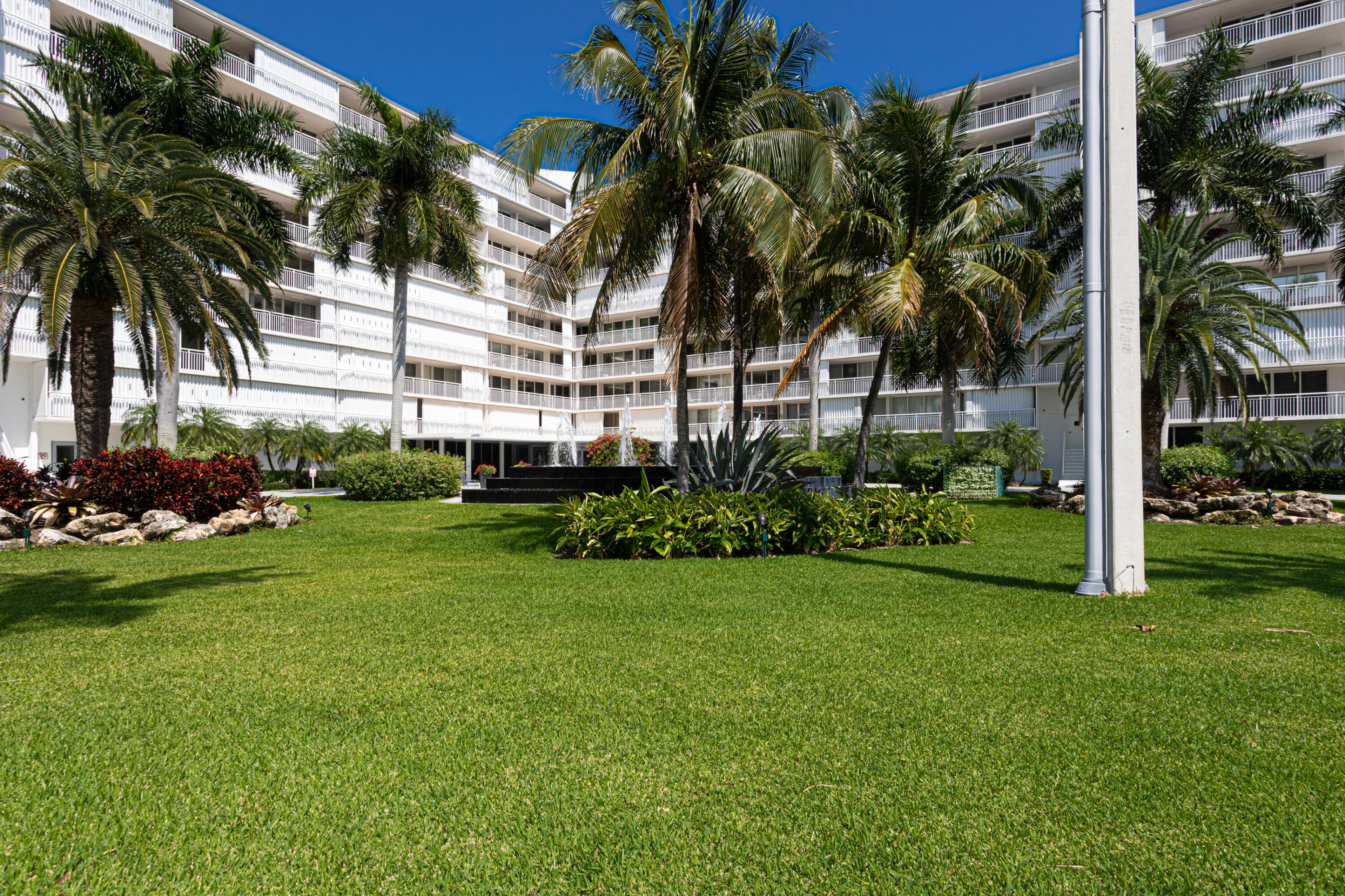 3546 S Ocean Boulevard 818 Property Photo 25