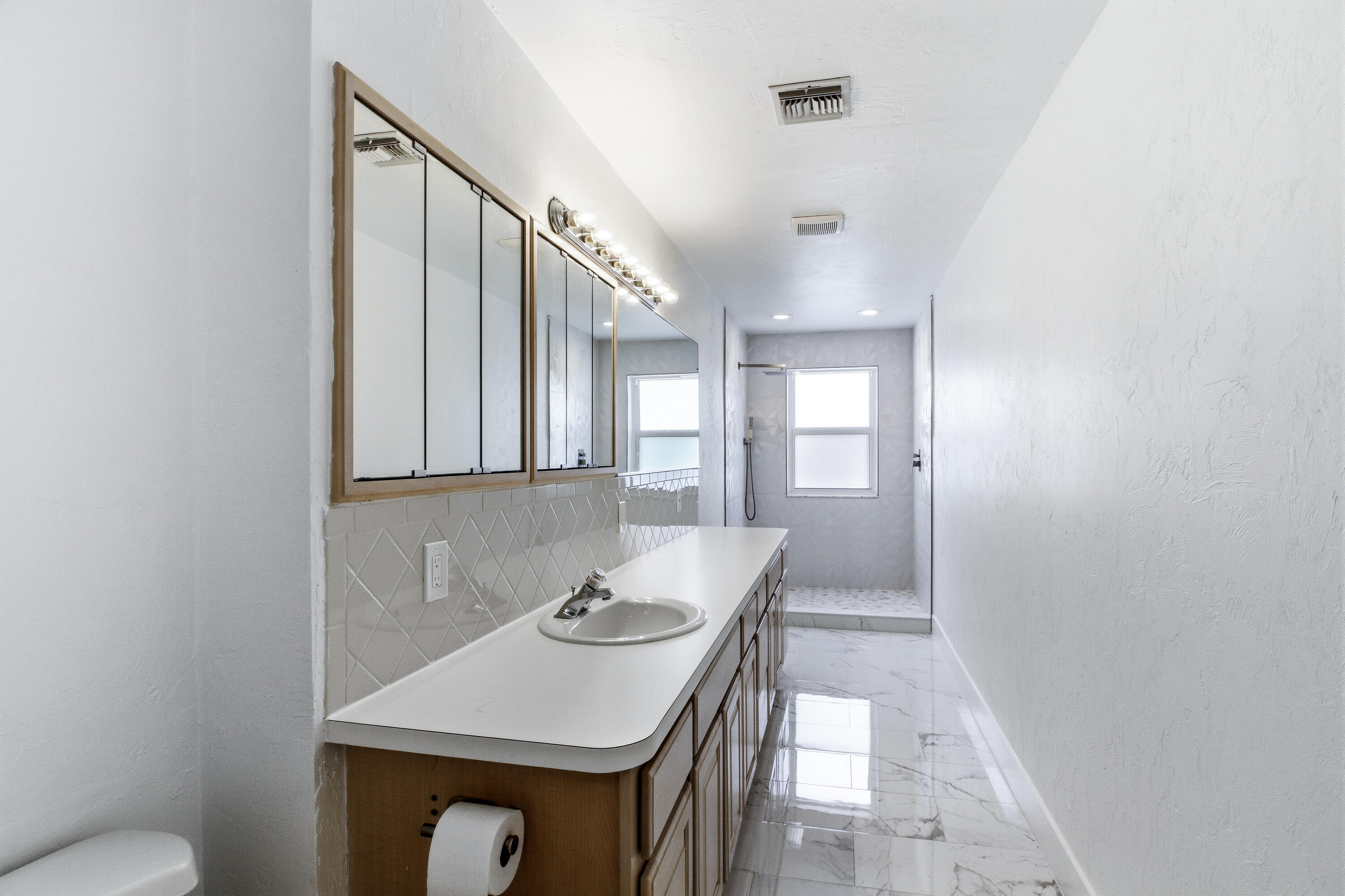 106 Auburn Drive Property Photo 16