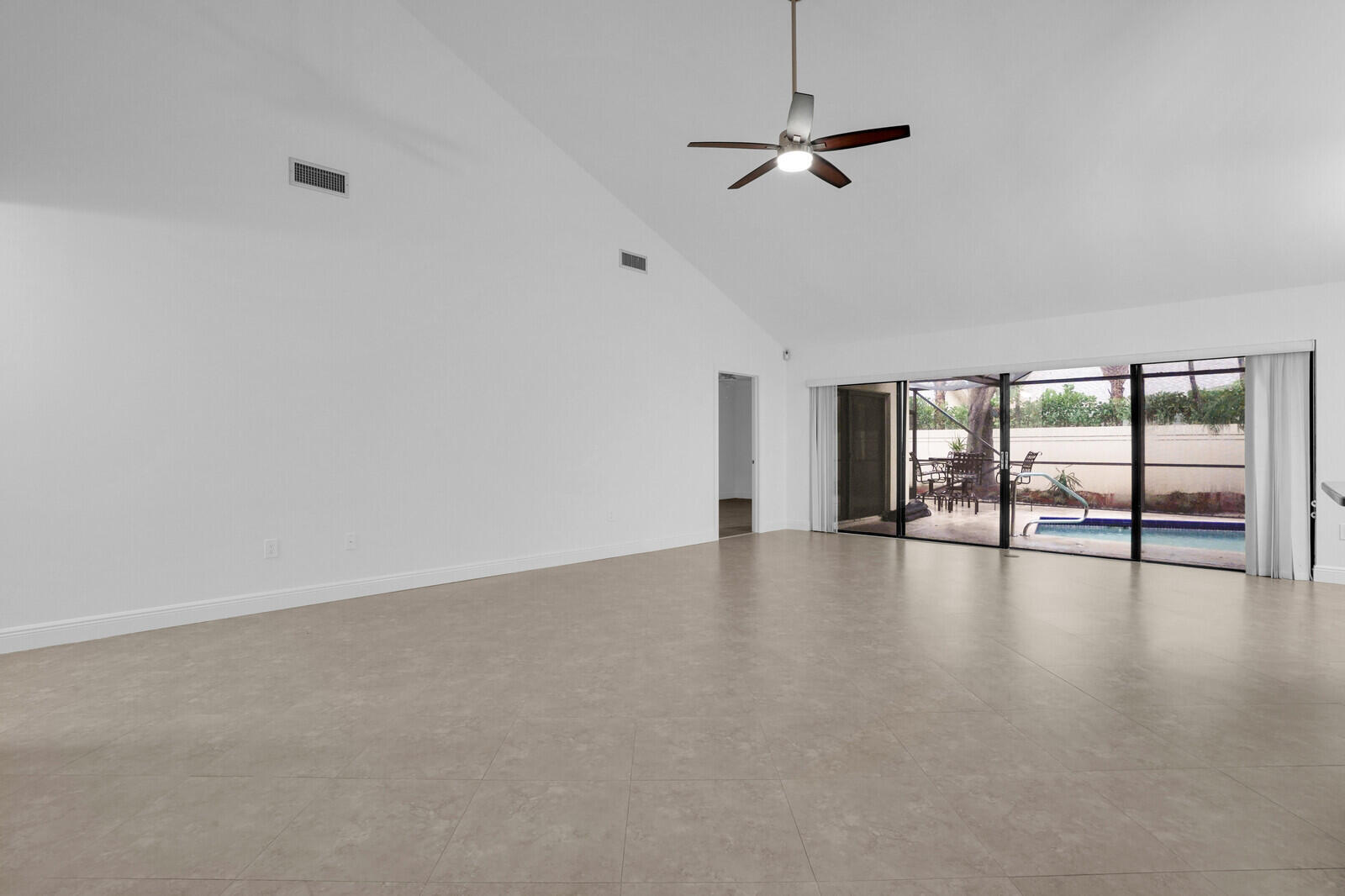 112 Inner Harbour Way Property Photo 7