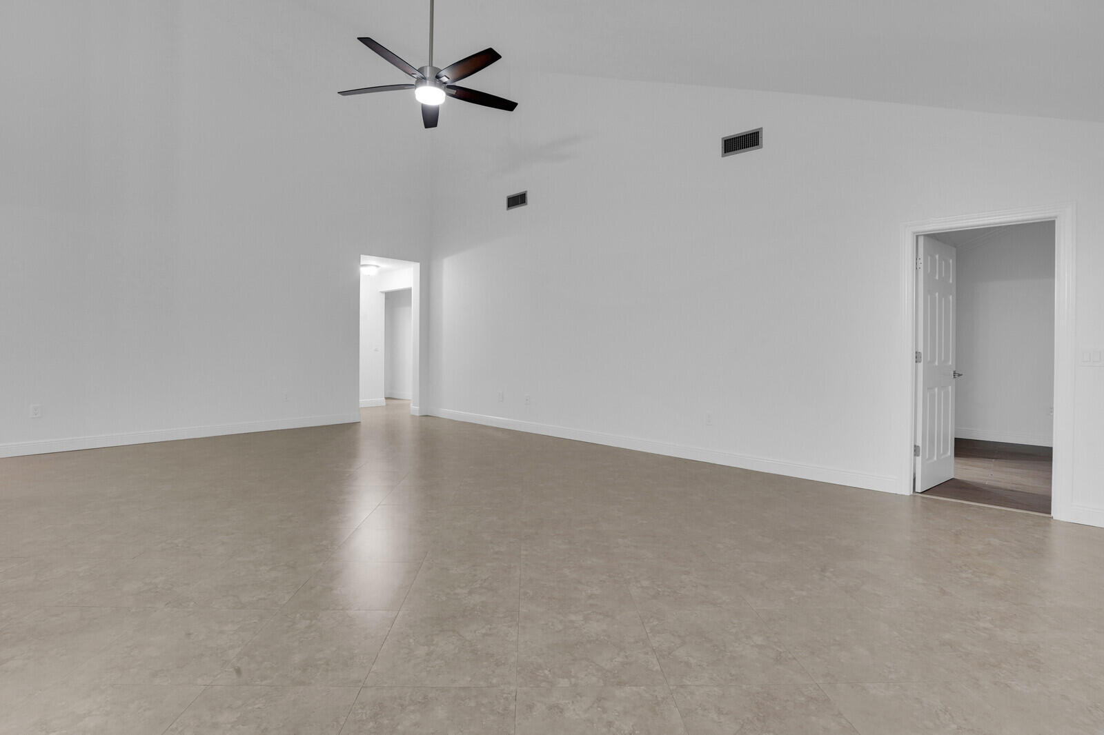 112 Inner Harbour Way Property Photo 10