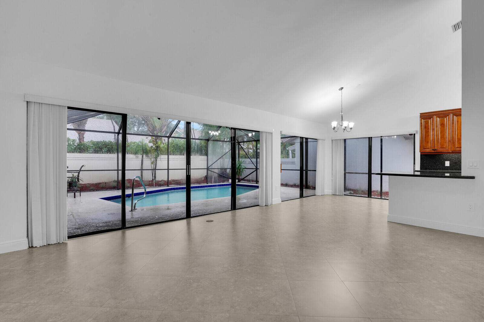 112 Inner Harbour Way Property Photo 11