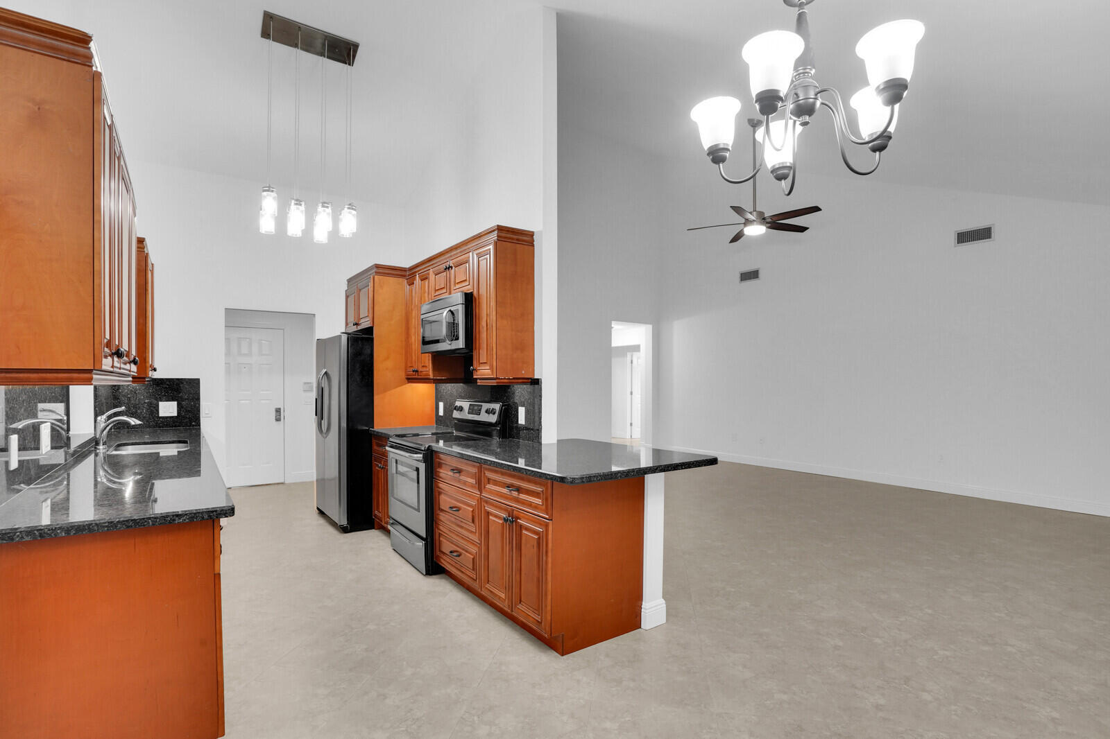 112 Inner Harbour Way Property Photo 13