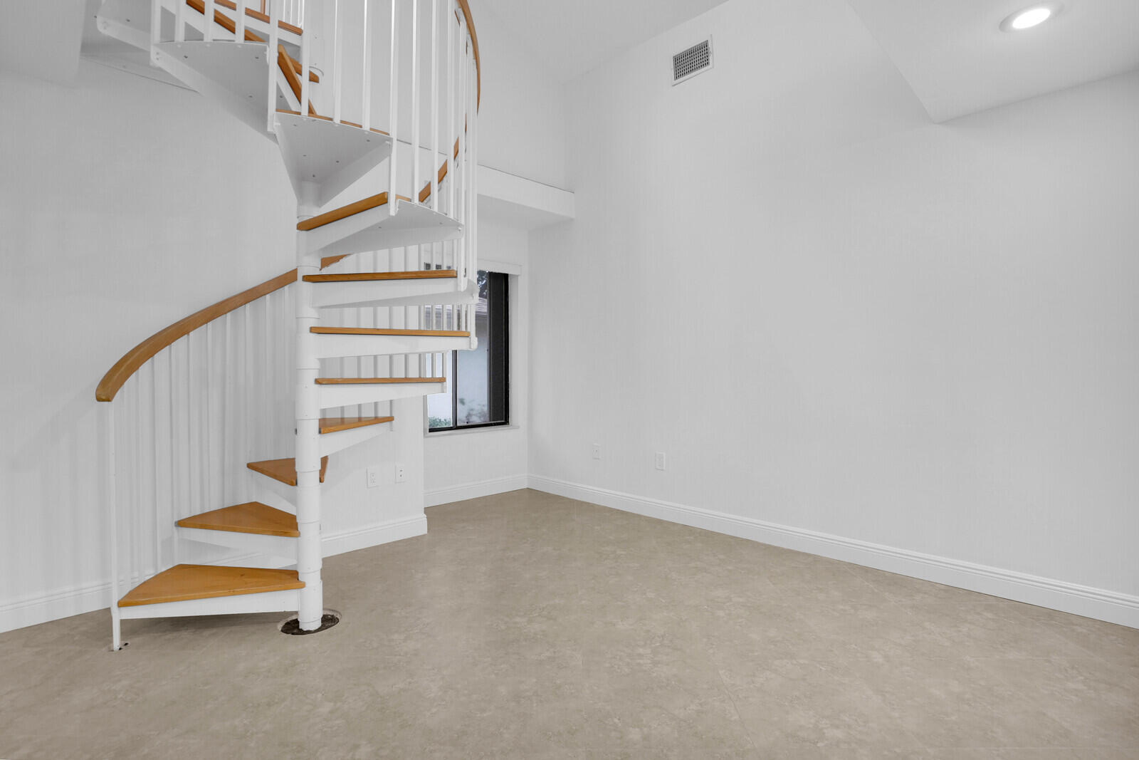 112 Inner Harbour Way Property Photo 25