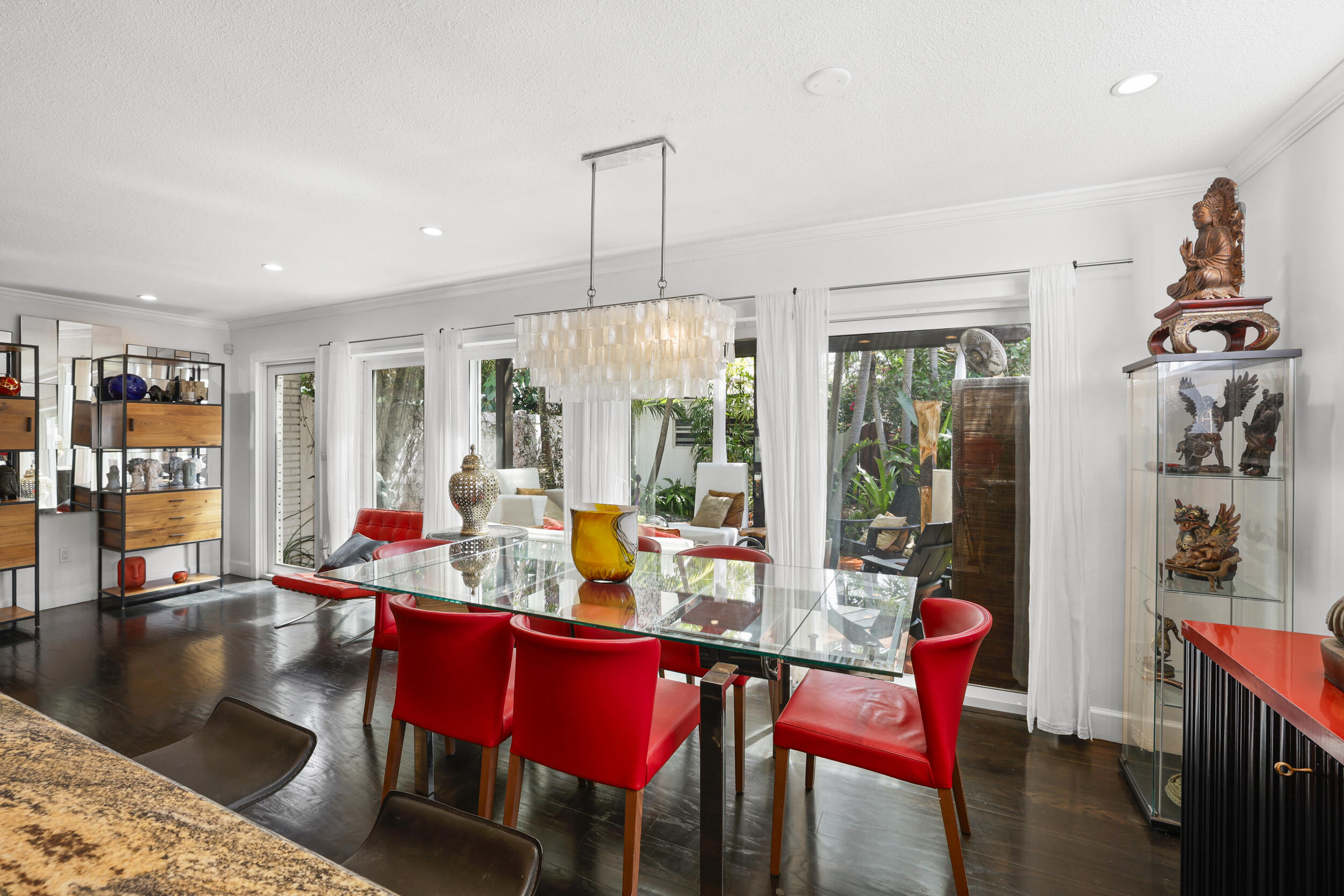 7 Middlesex Drive Property Photo 5