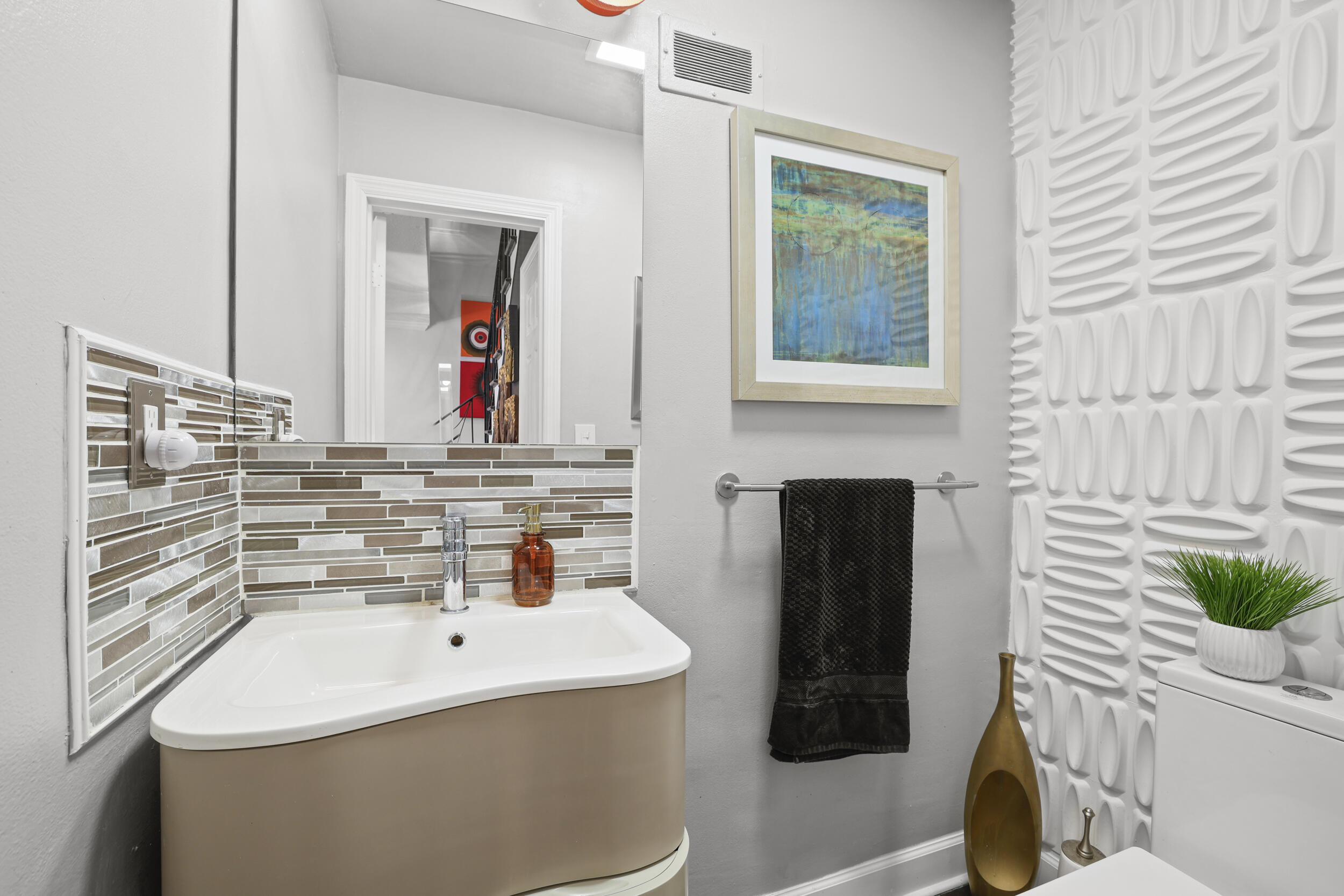 7 Middlesex Drive Property Photo 16
