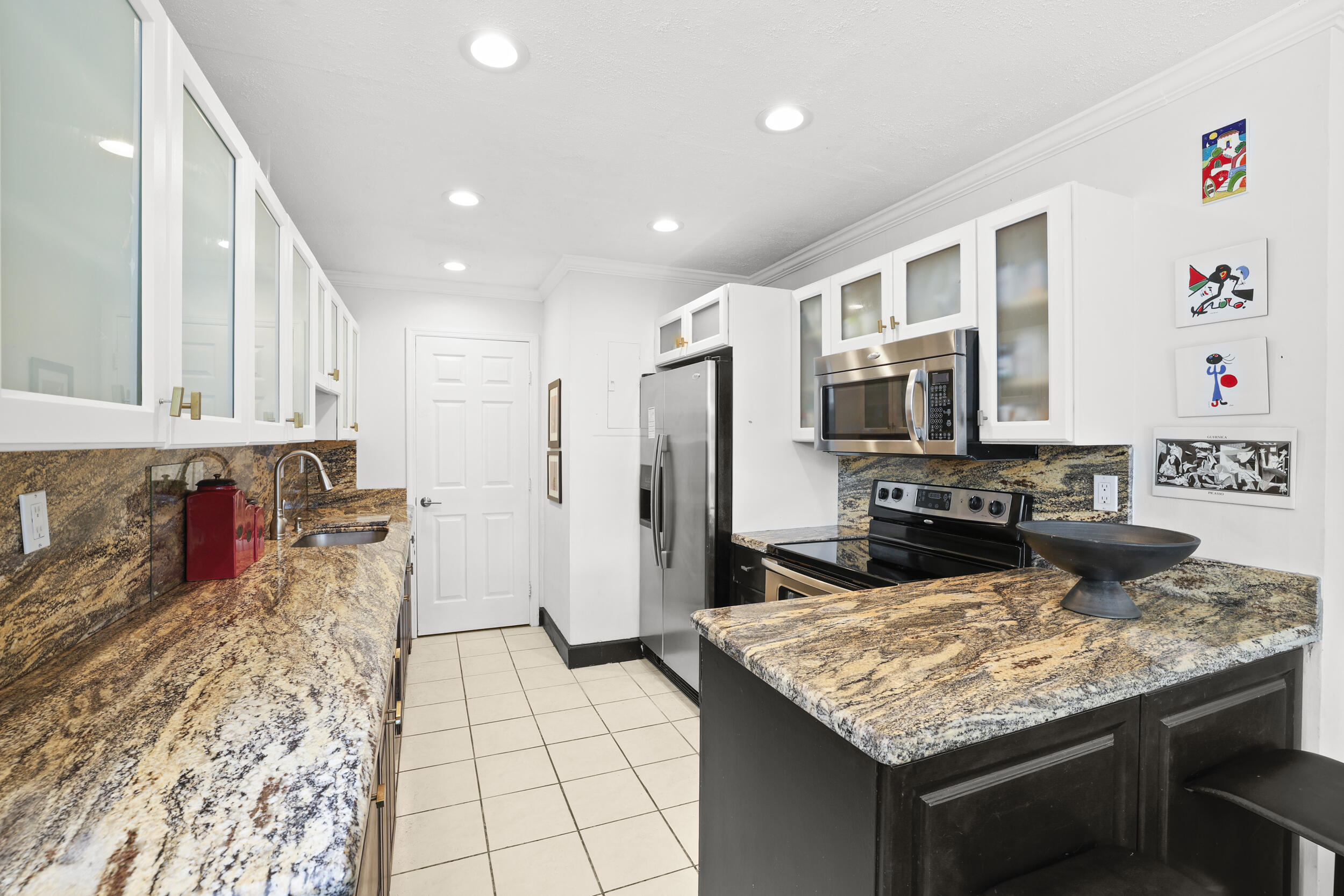 7 Middlesex Drive Property Photo 19