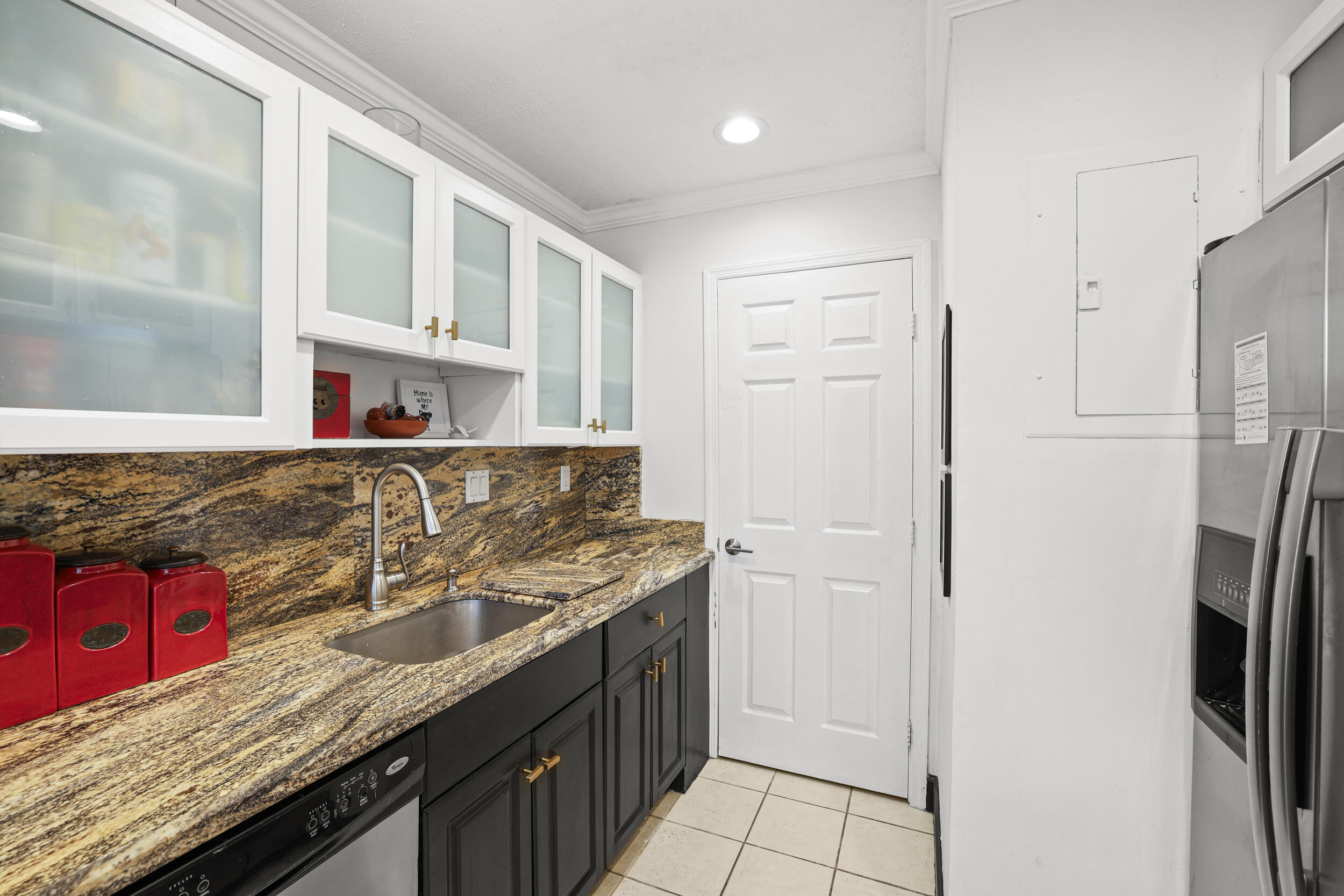 7 Middlesex Drive Property Photo 20