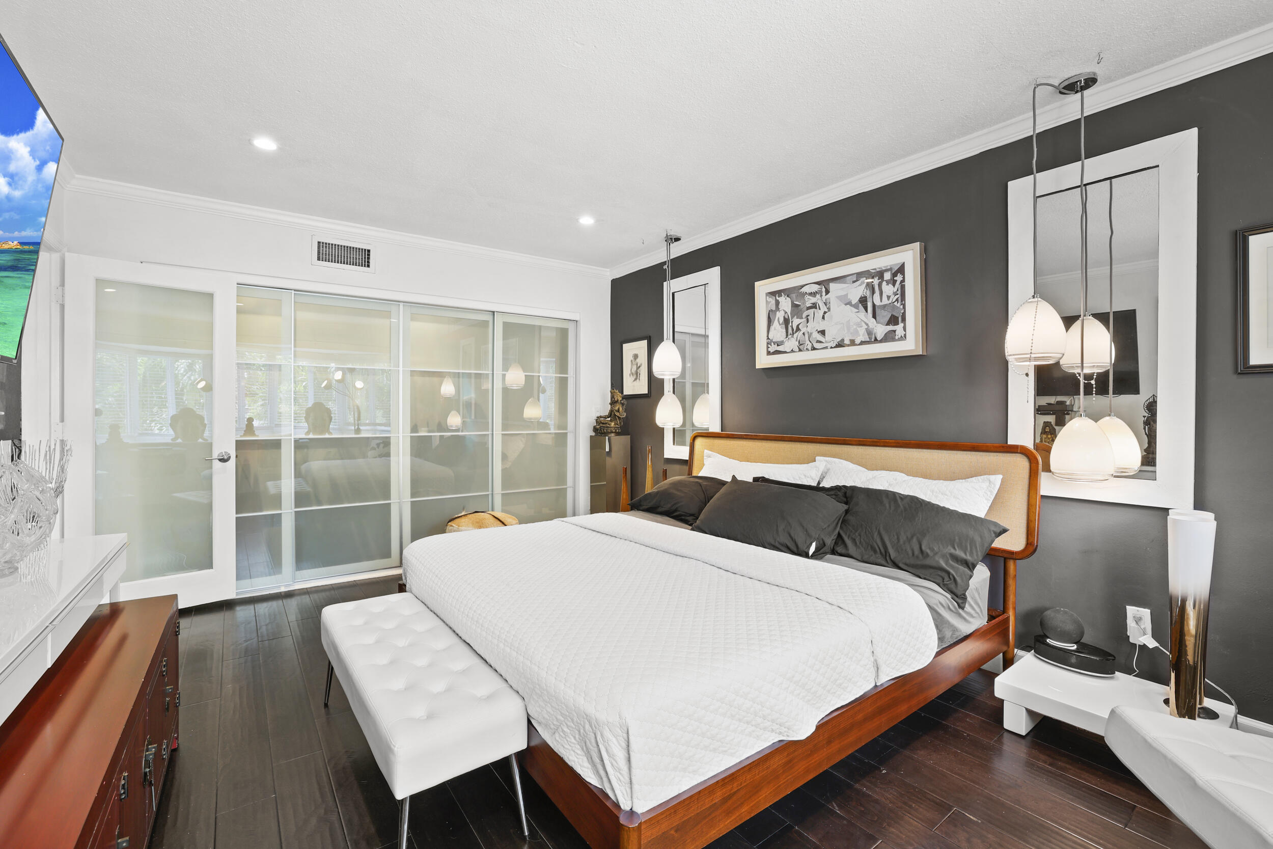 7 Middlesex Drive Property Photo 25