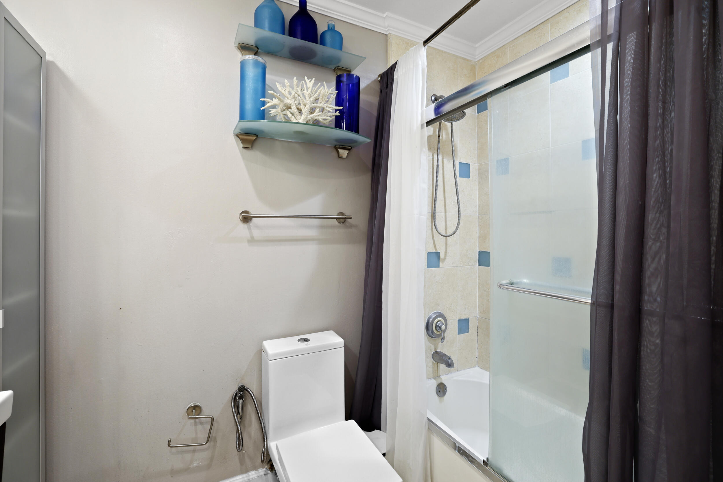 7 Middlesex Drive Property Photo 30