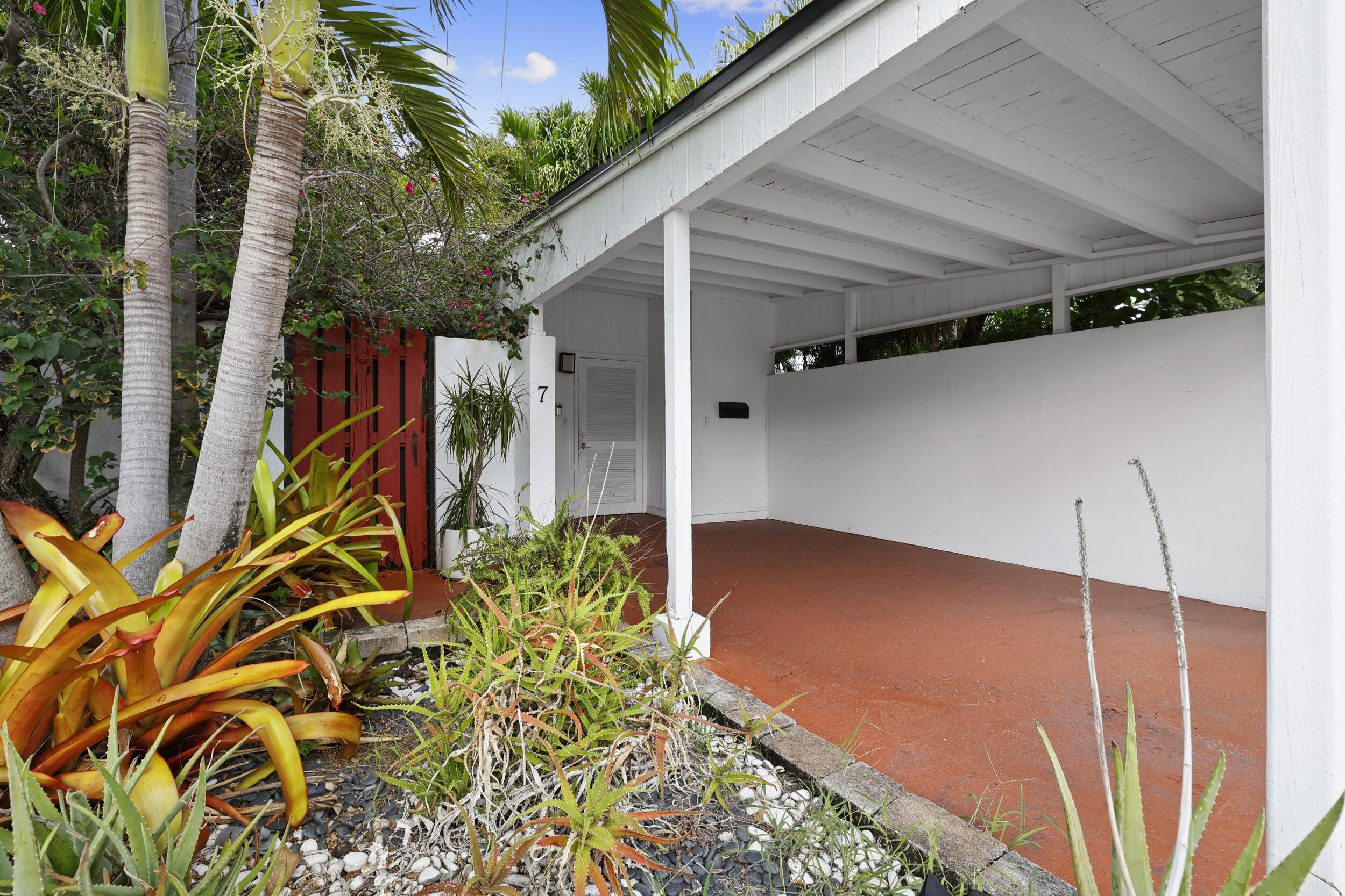 7 Middlesex Drive Property Photo 37