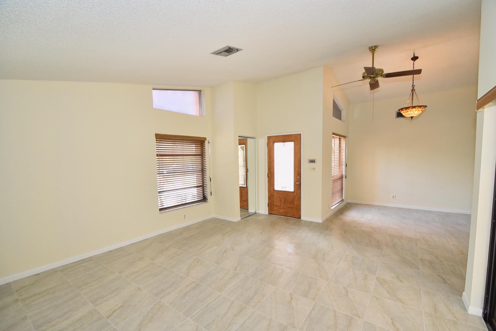 21518 Summertrace Circle Property Photo 3