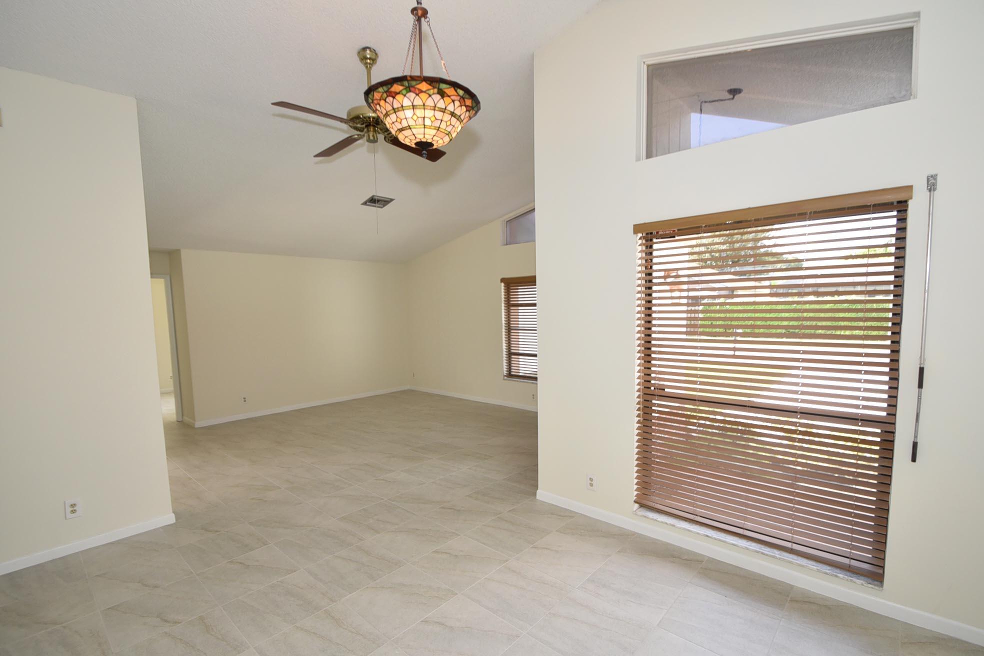 21518 Summertrace Circle Property Photo 4