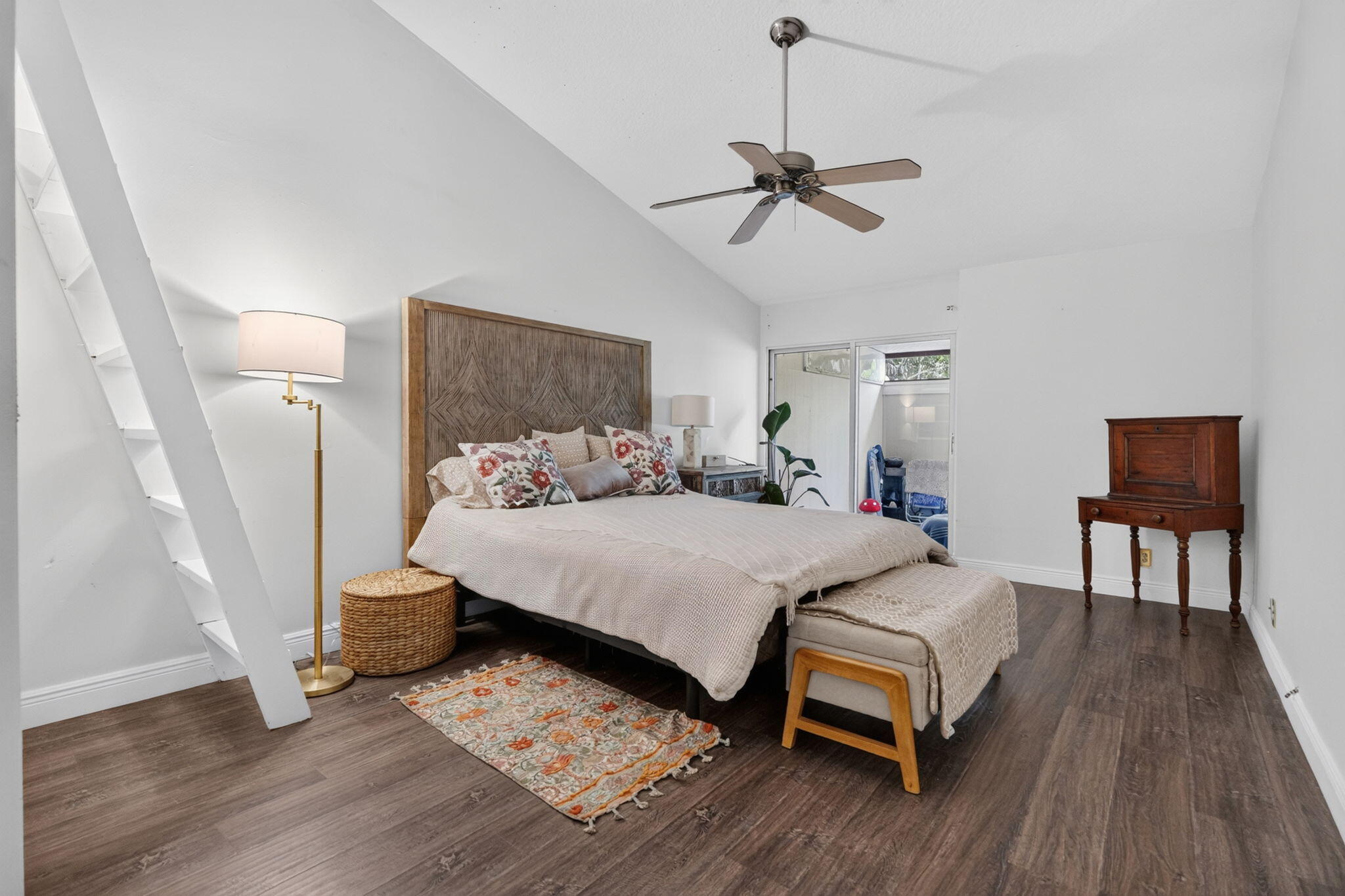 706 Ocean Dunes Circle Property Photo 17