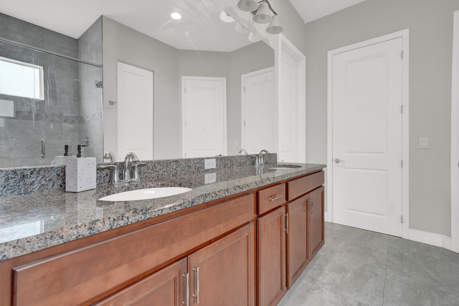 15517 Orchard Drive Property Photo 20