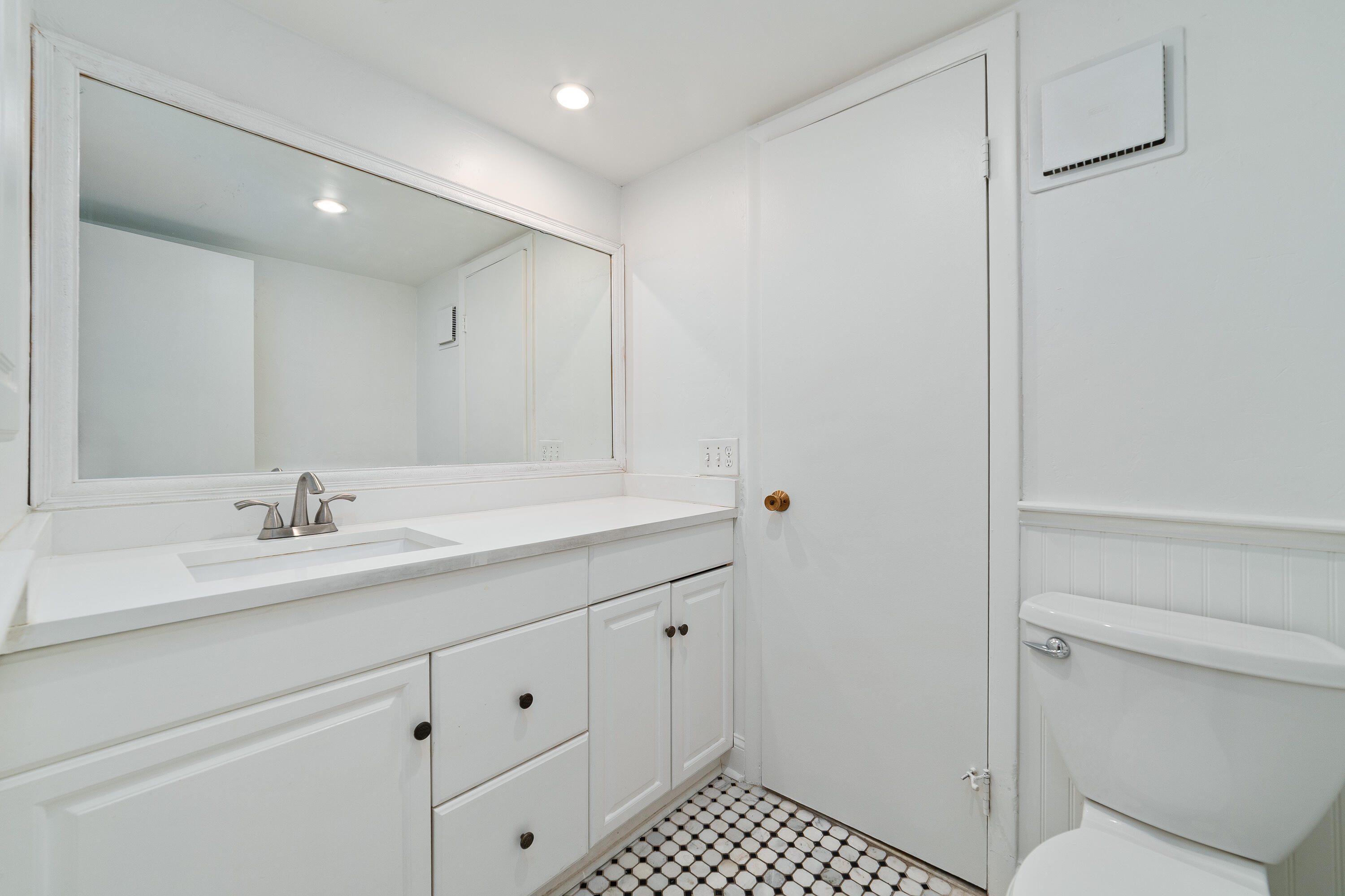219 Wildwood Circle Property Photo 17