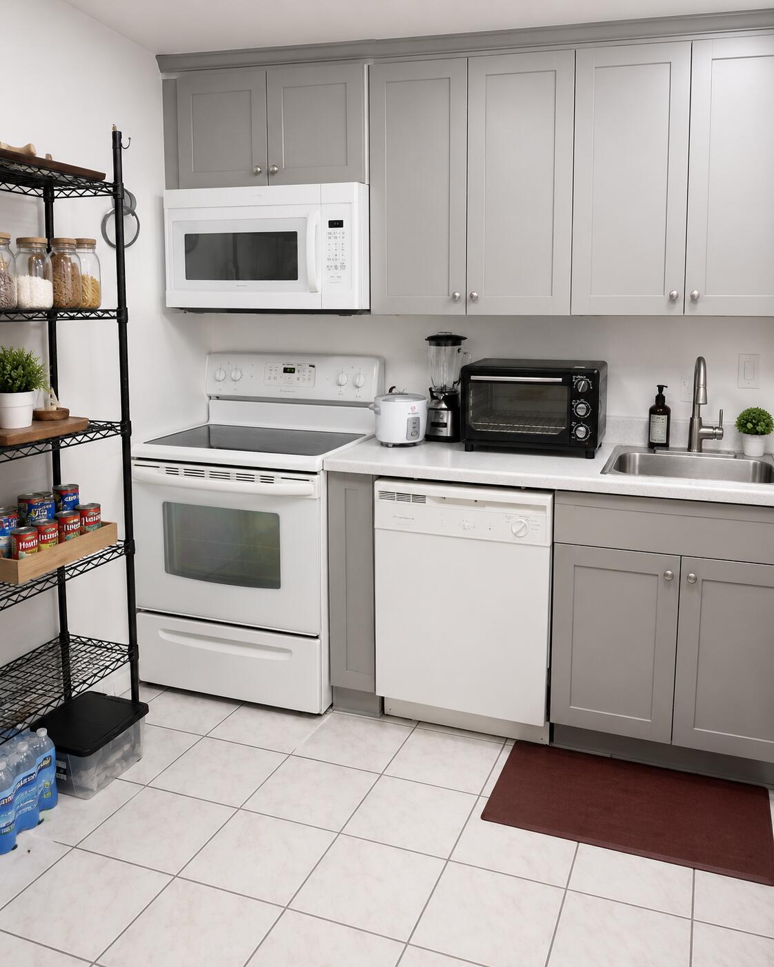 3740 Inverrary Drive 1e Property Photo 2
