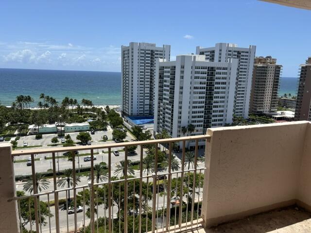 1865 S Ocean Drive 17 N Property Photo 2