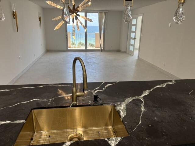 1865 S Ocean Drive 17 N Property Photo 4